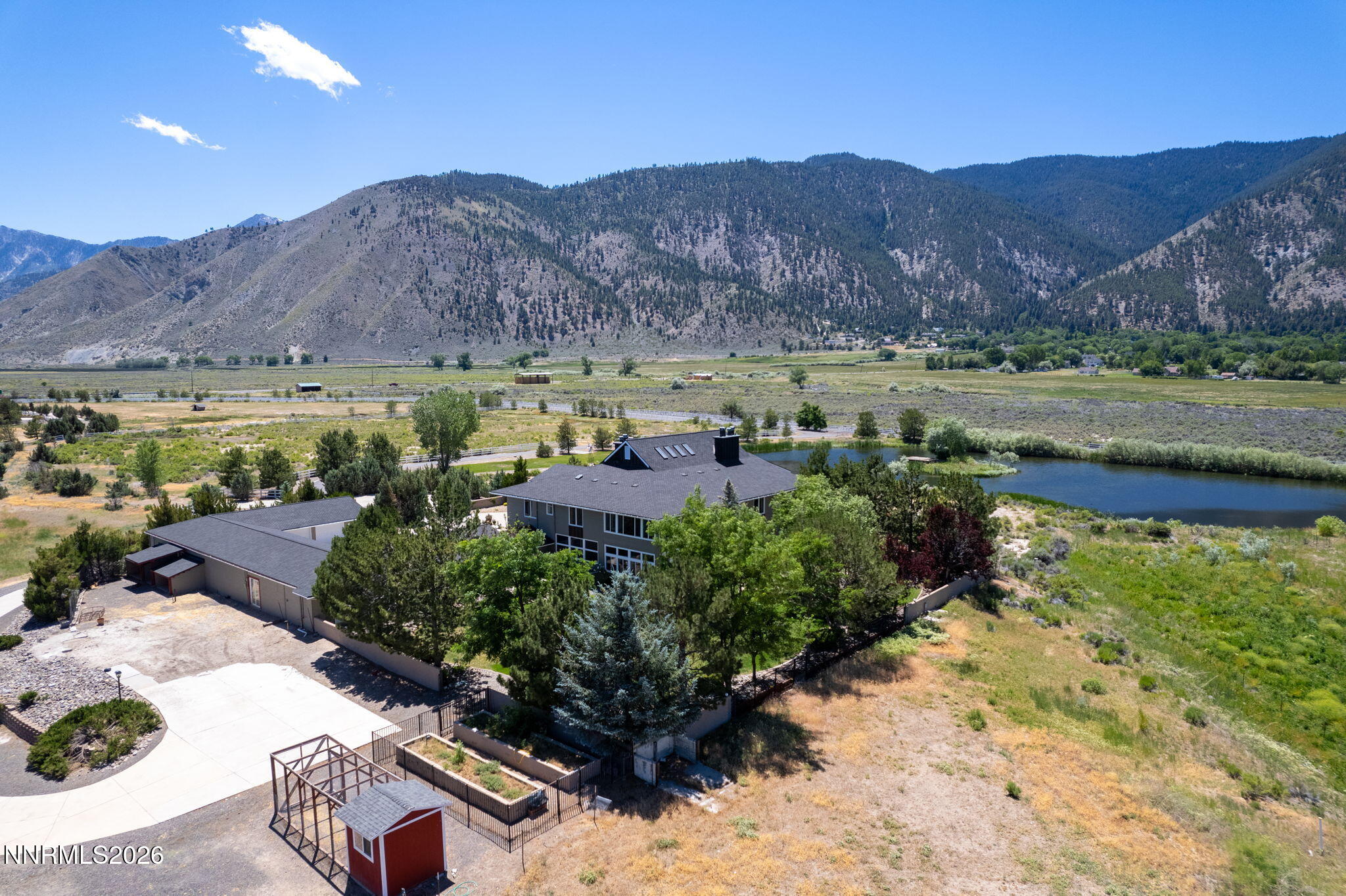 104-web-or-mls-380 Genoa Ln-104