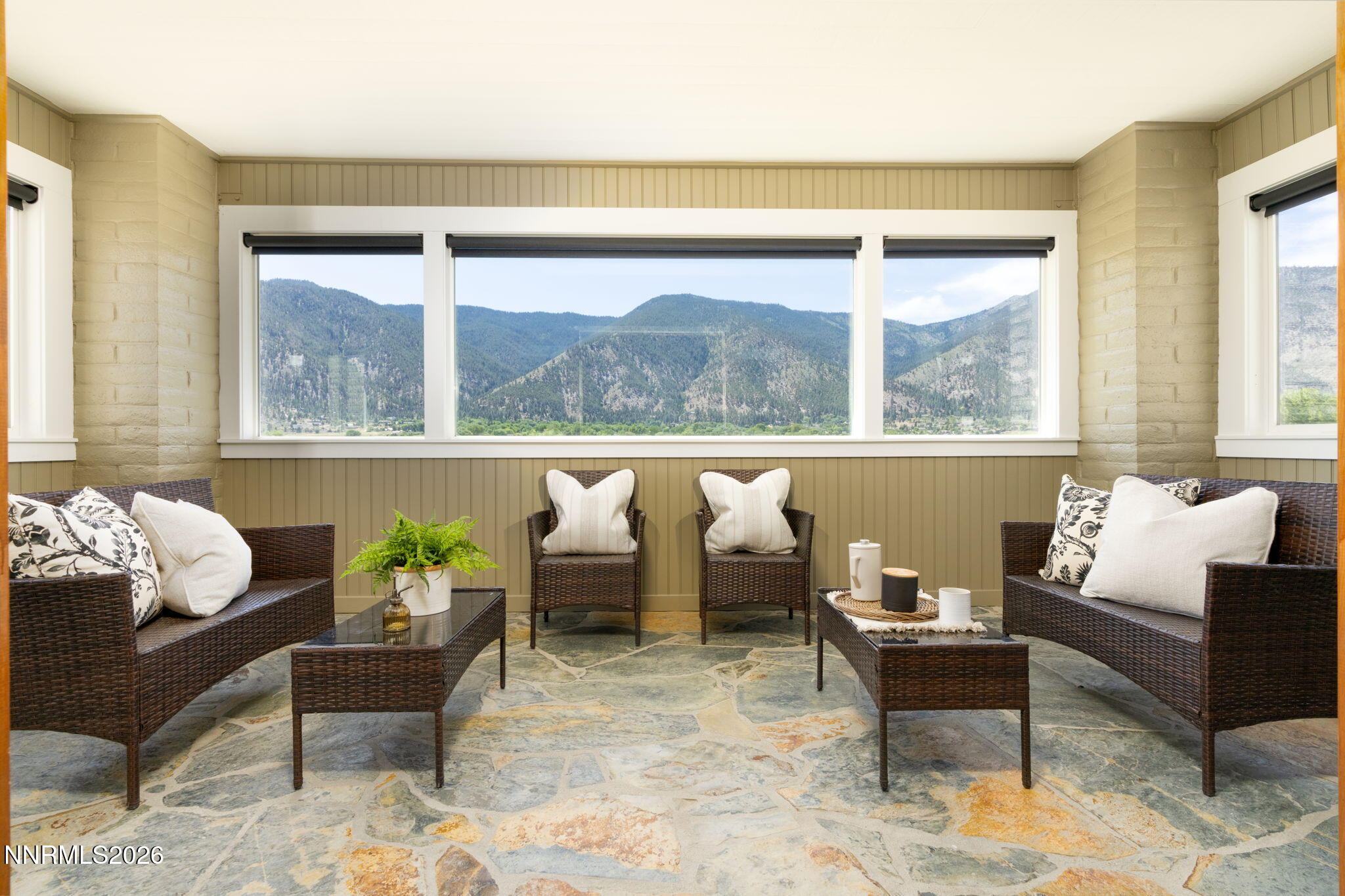 55-web-or-mls-380 Genoa Ln-55