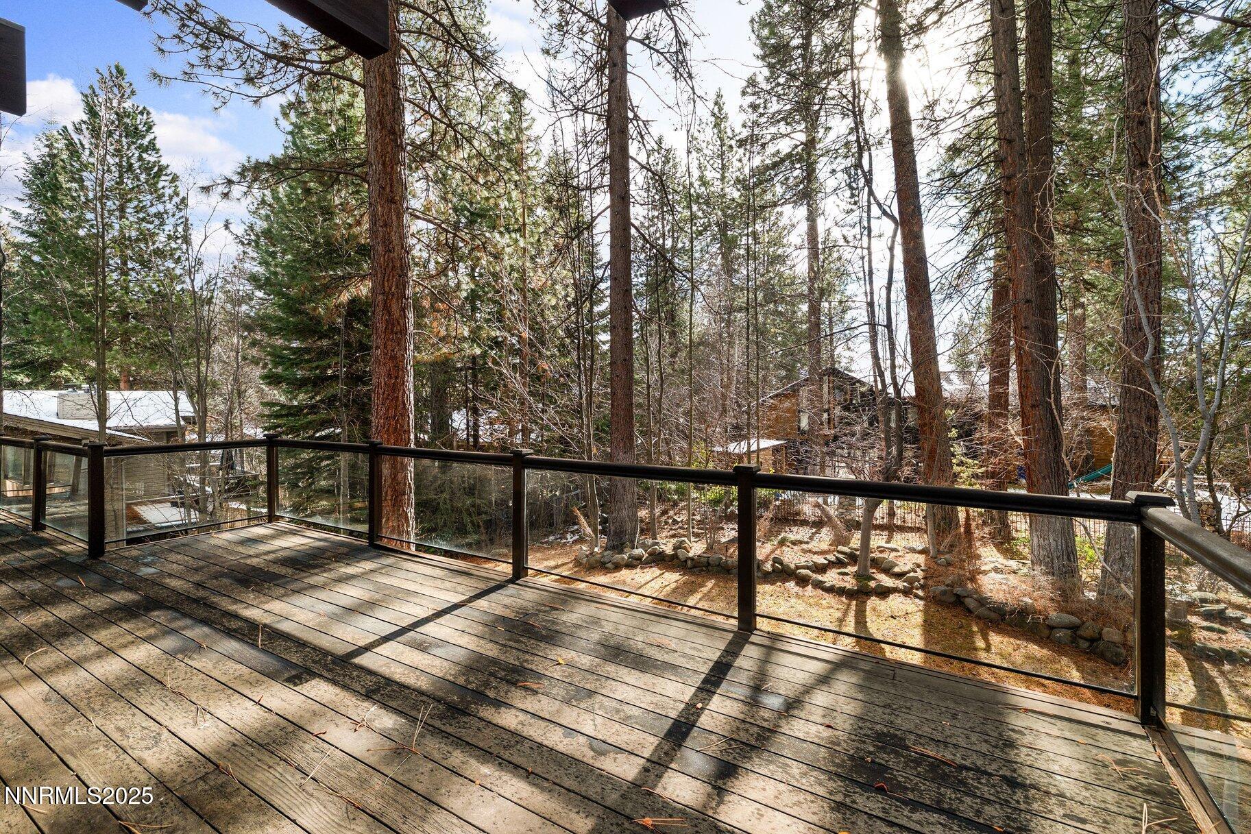 026_42-print-771_lakeshore-36_933