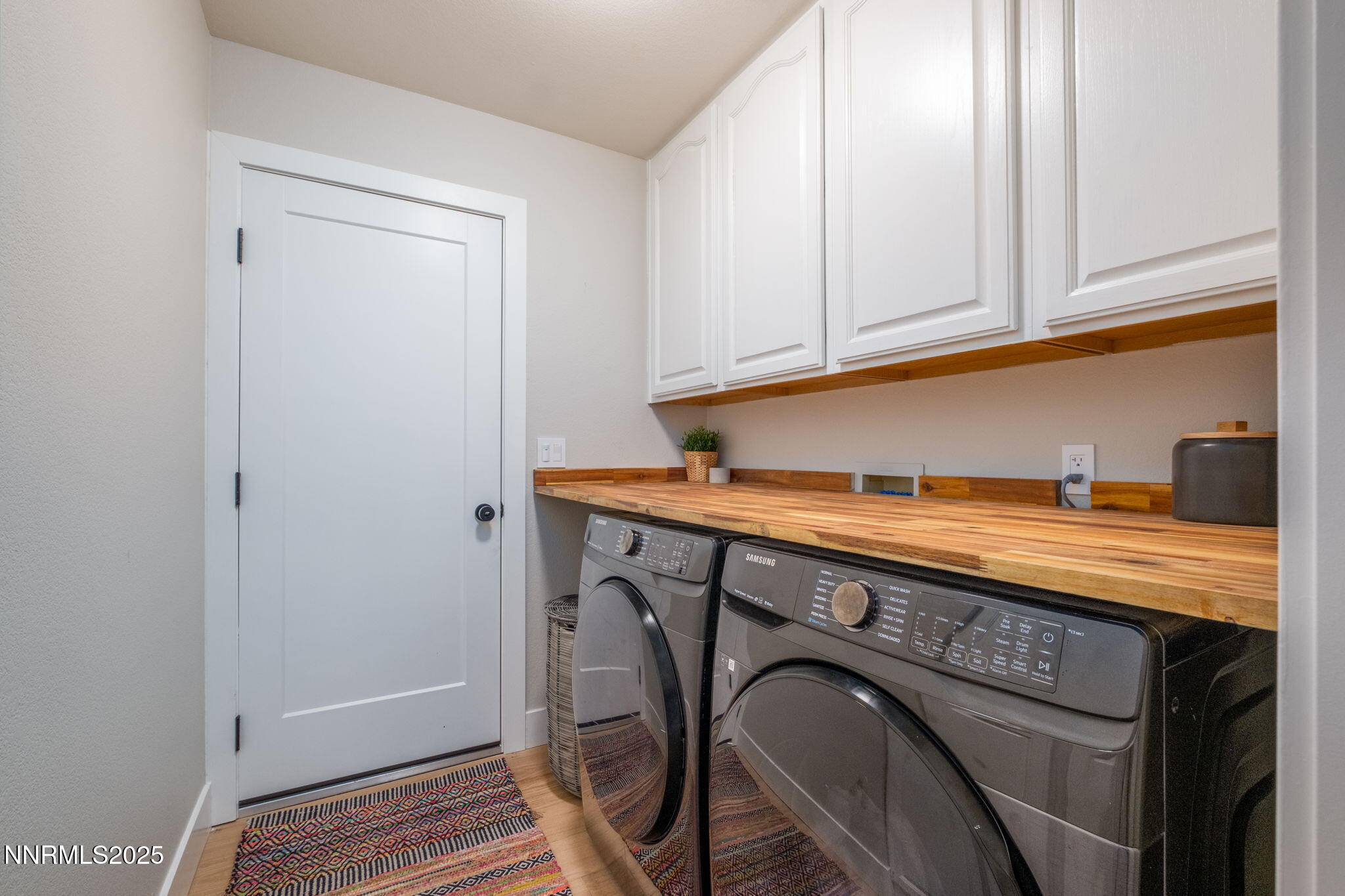 29-web-or-mls-3390 Thornhill-10