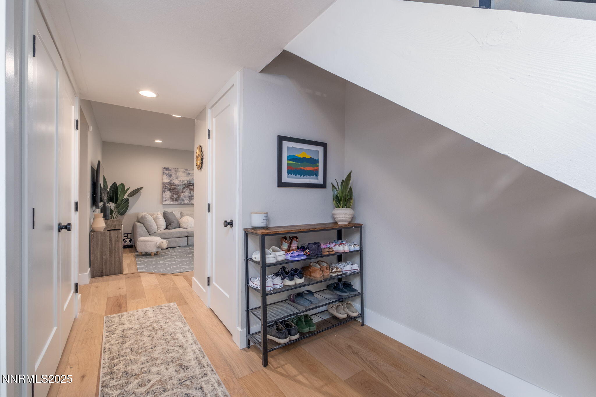 32-web-or-mls-3390 Thornhill-12