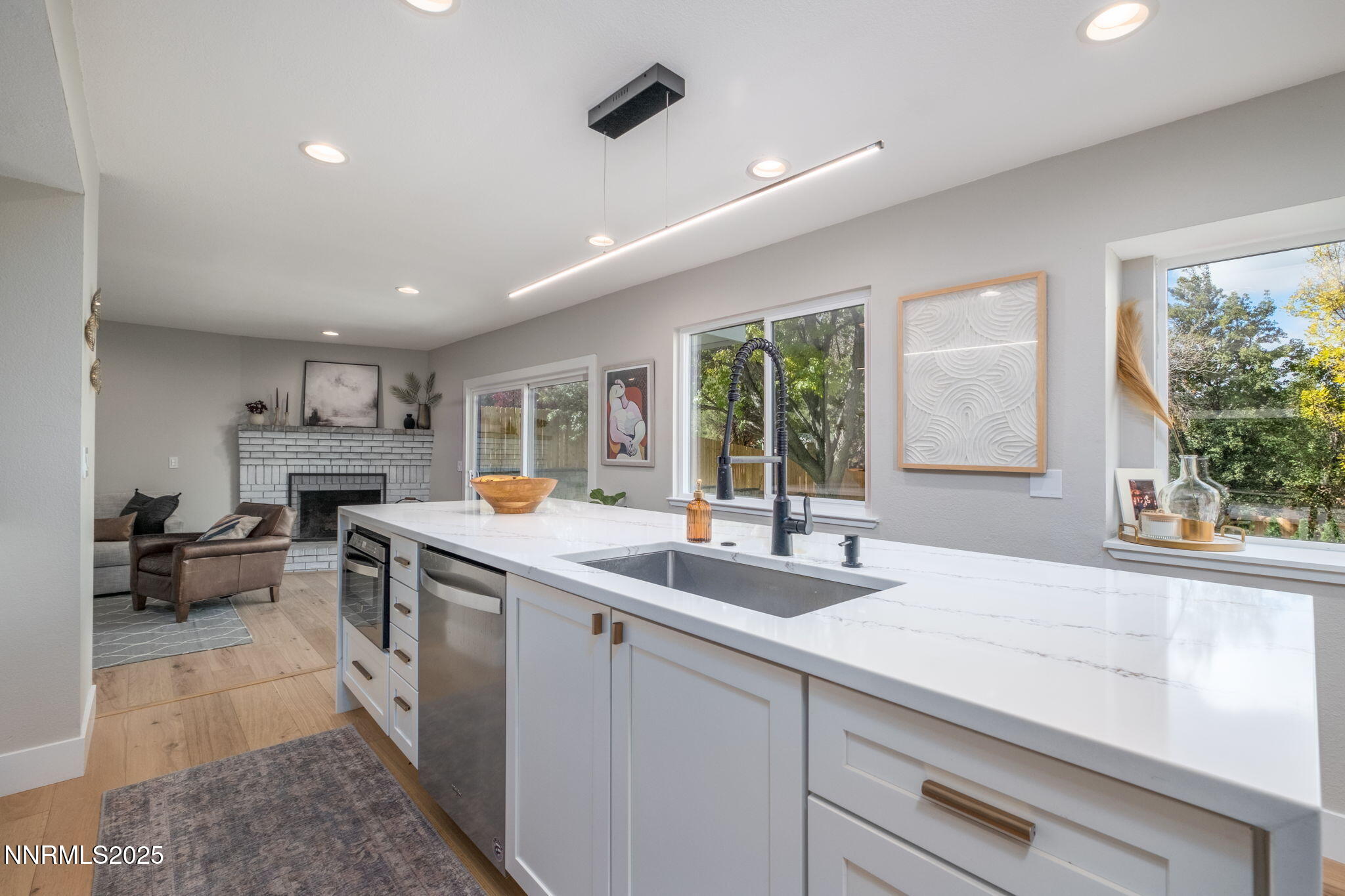 40-web-or-mls-3390 Thornhill-21