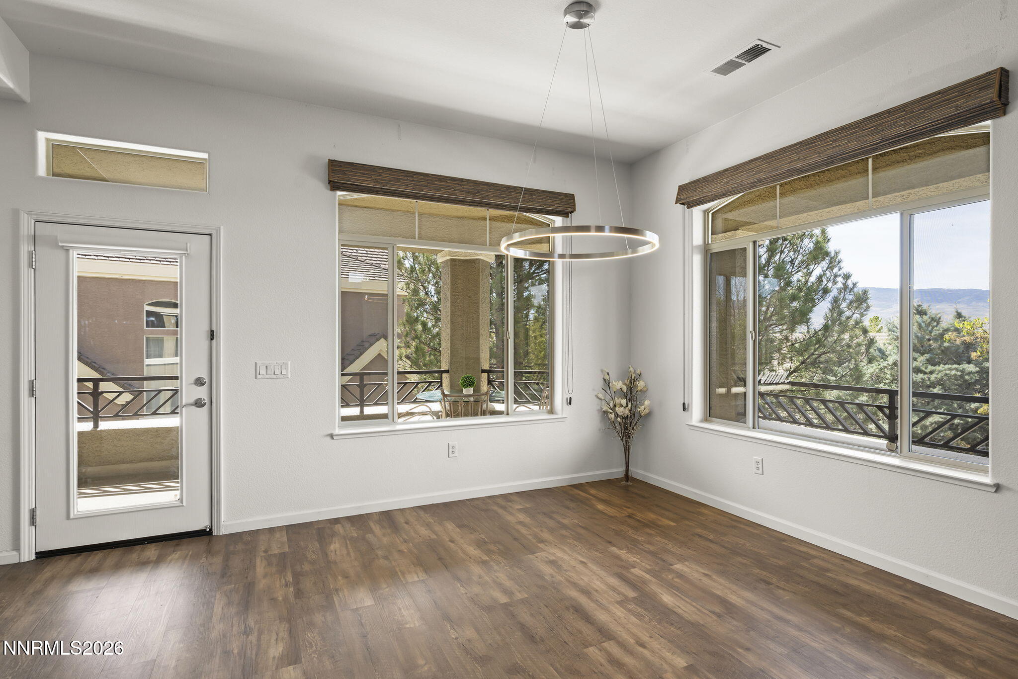 16-web-or-mls-_DSC9242