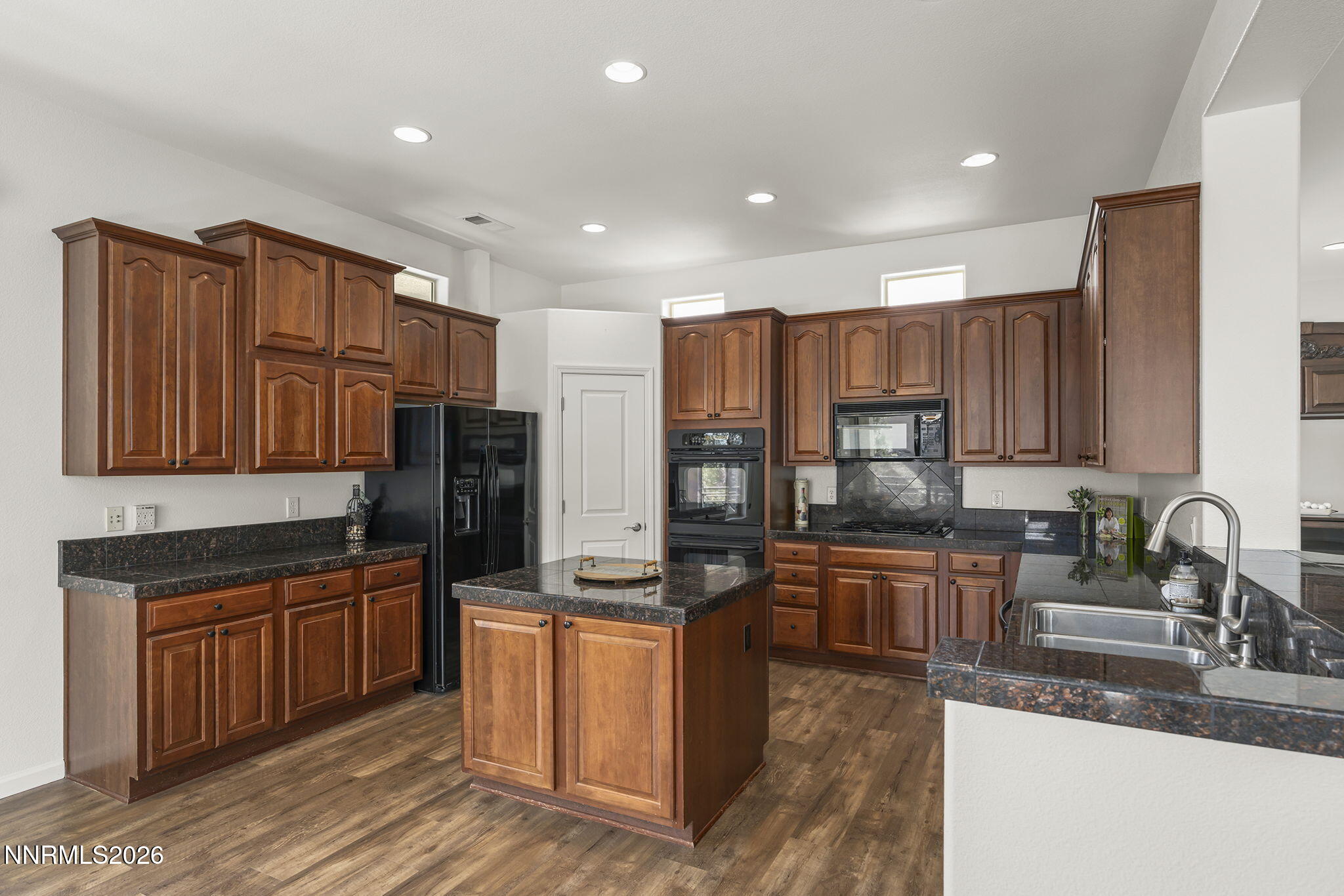 13-web-or-mls-_DSC9231