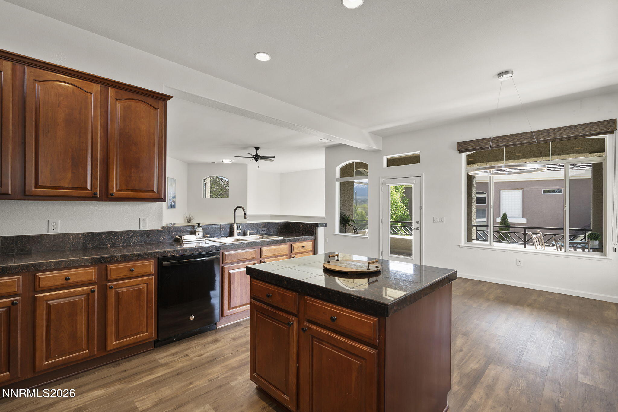 15-web-or-mls-_DSC9321