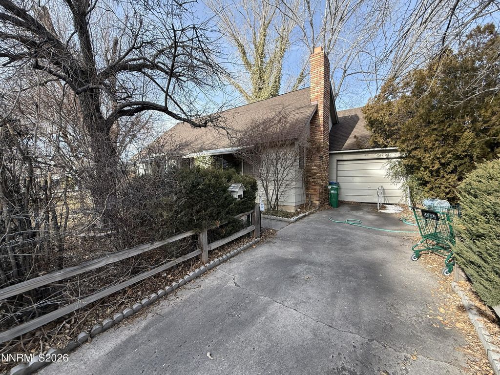 Photo of 1801 Hawthorne Road, Reno, NV 89502 (MLS # 260001240)