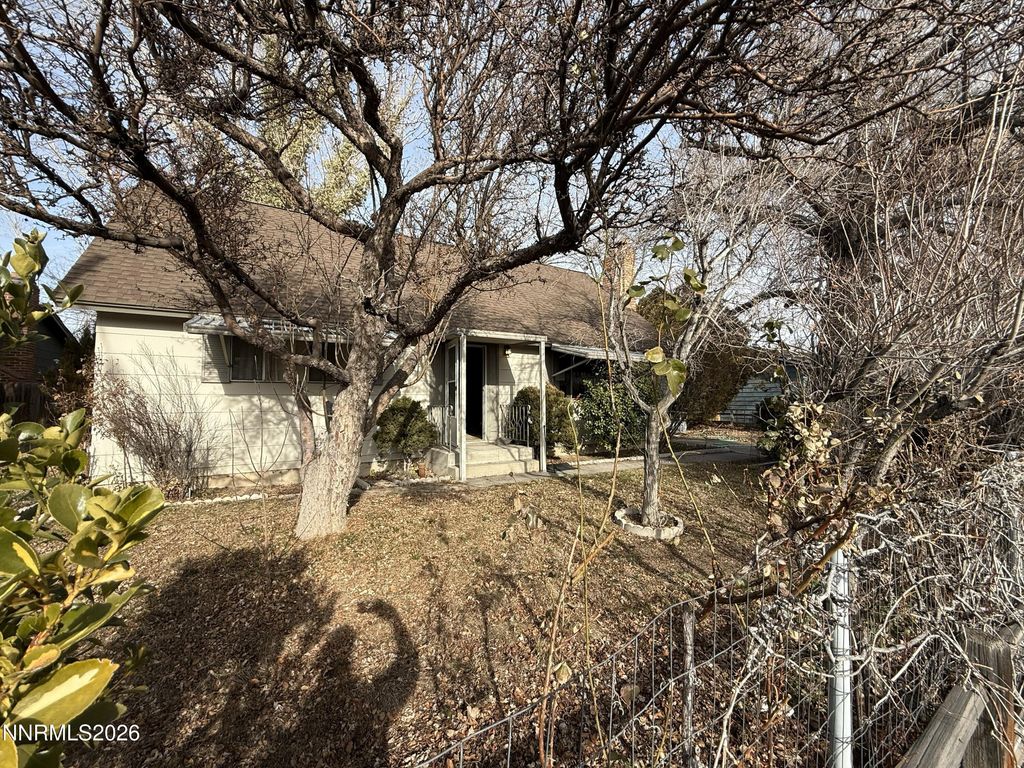 Photo of 1801 Hawthorne Road, Reno, NV 89502 (MLS # 260001240)