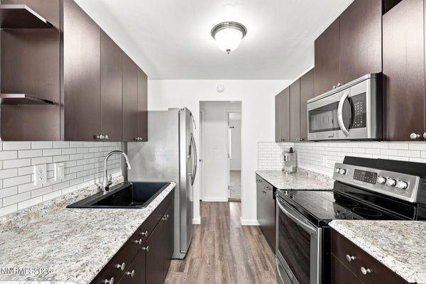 3903 CLEAR ACRE LN, RENO, NV 89512 - Image 3199da17b97e023efbae1f4bc9f2d9b3/2621031135