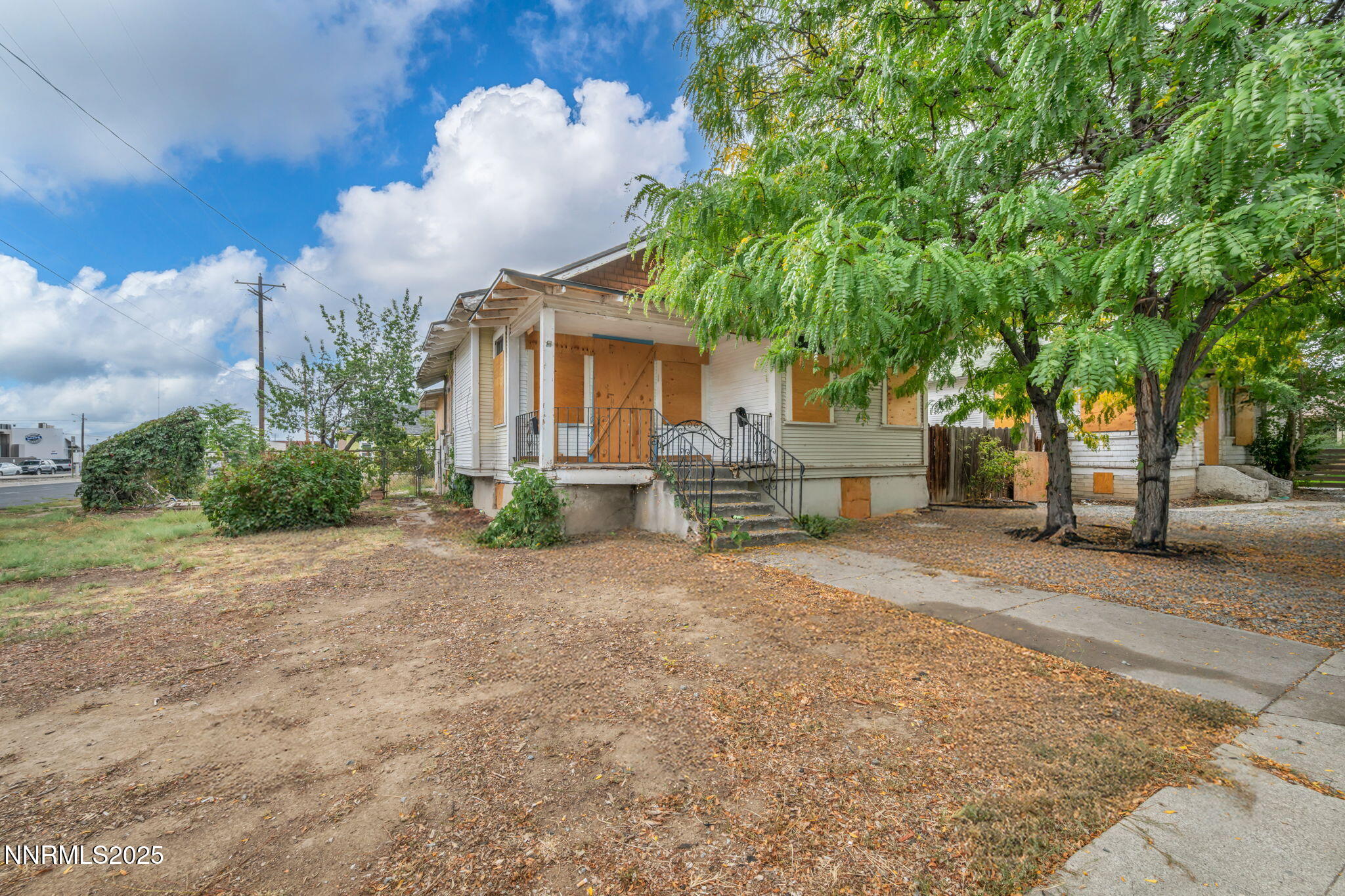 12-web-or-mls-336-e-7th-st