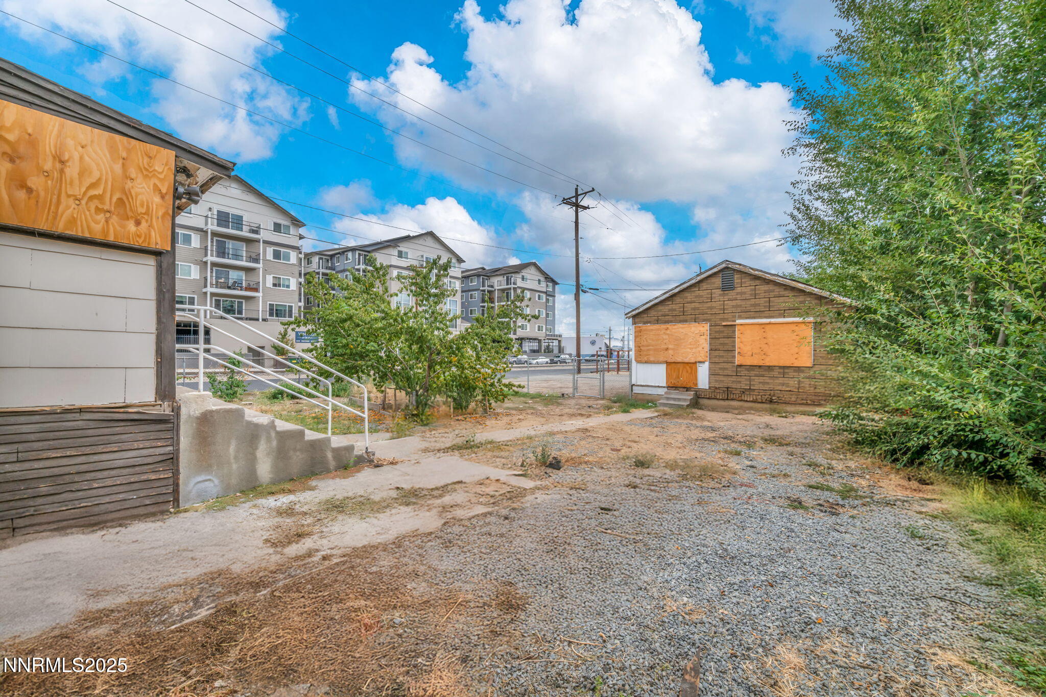 26-web-or-mls-336-e-7th-st