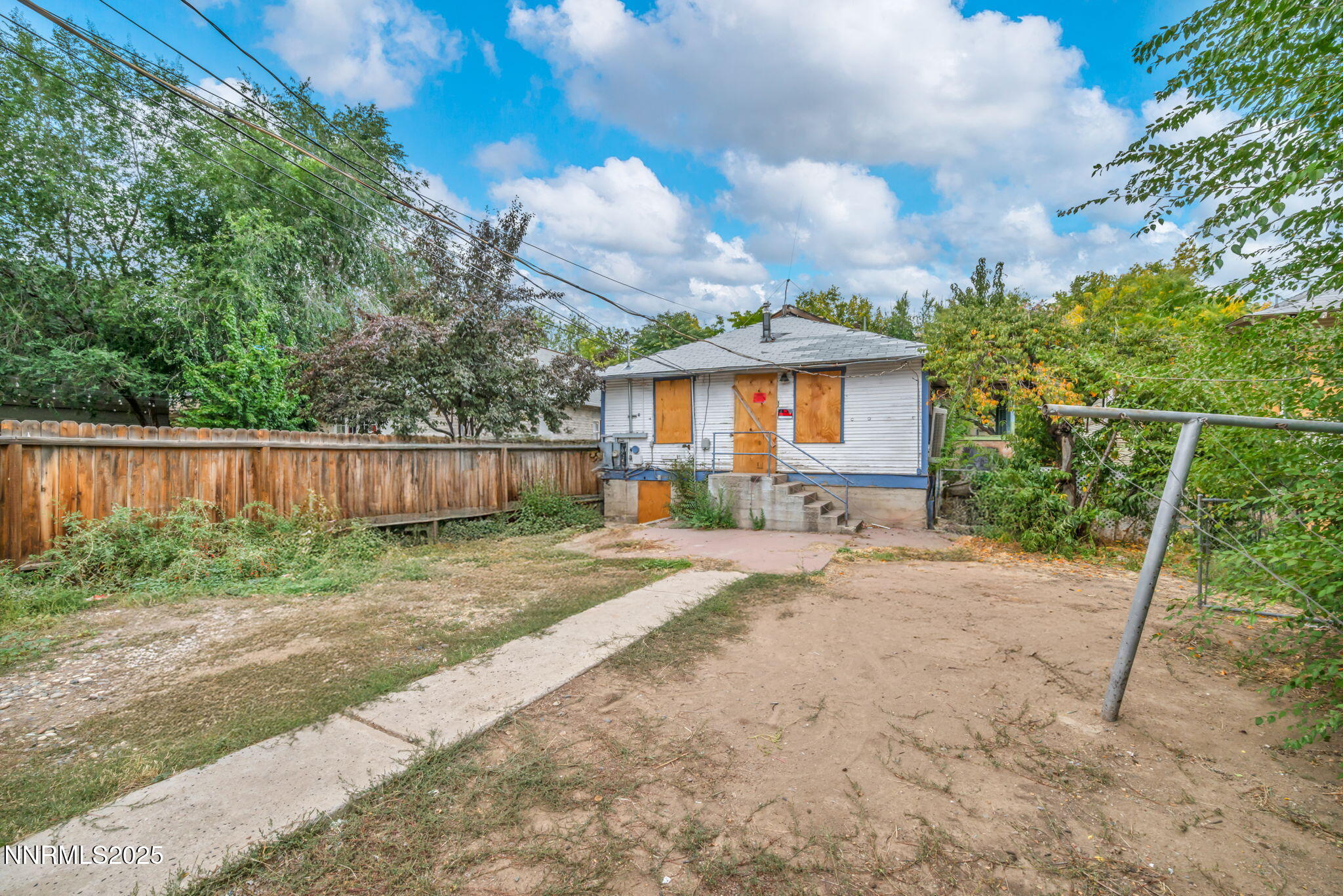 23-web-or-mls-336-e-7th-st