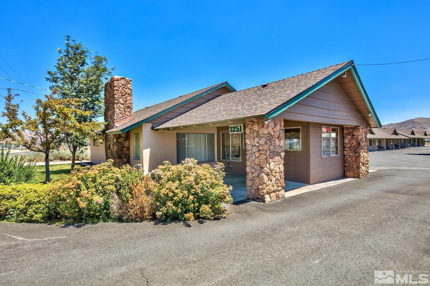 3251 S Carson Street