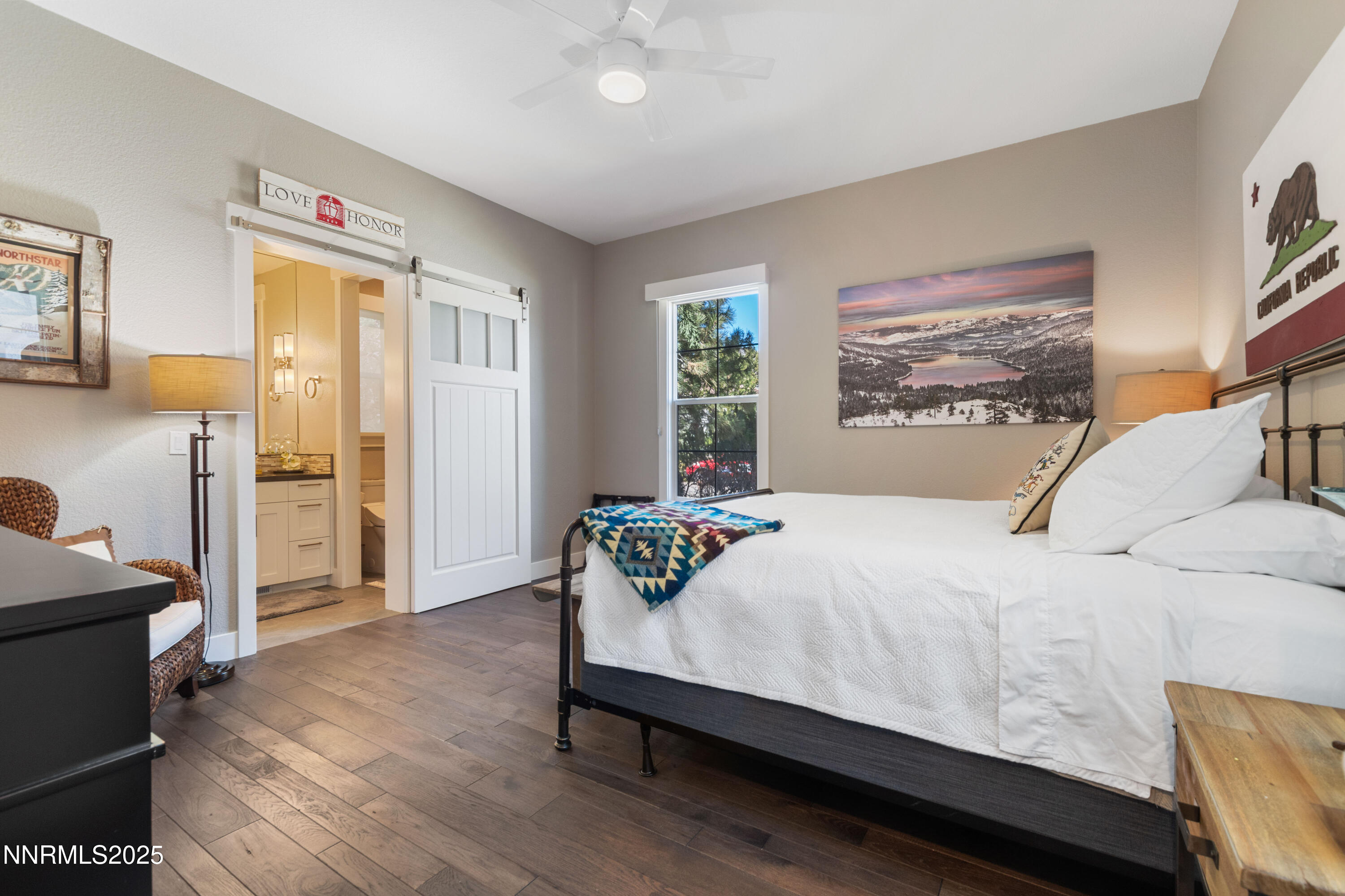 8360 Cinnamon Ridge Lane (23 of 51)