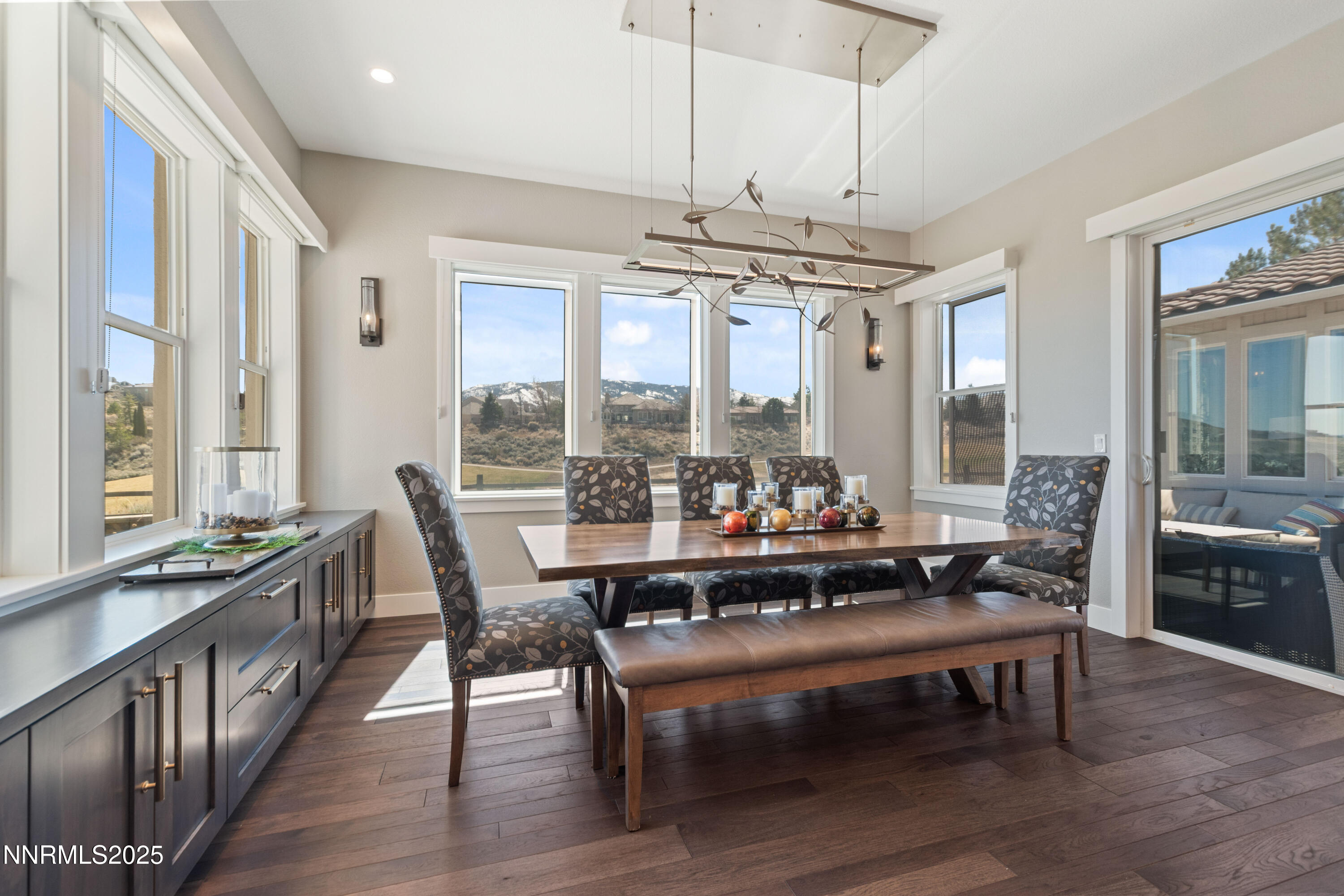 8360 Cinnamon Ridge Lane (17 of 51)