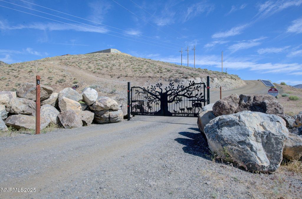 Photo of 40 Flowery Avenue, Dayton, NV 89403 (MLS # 260003884)