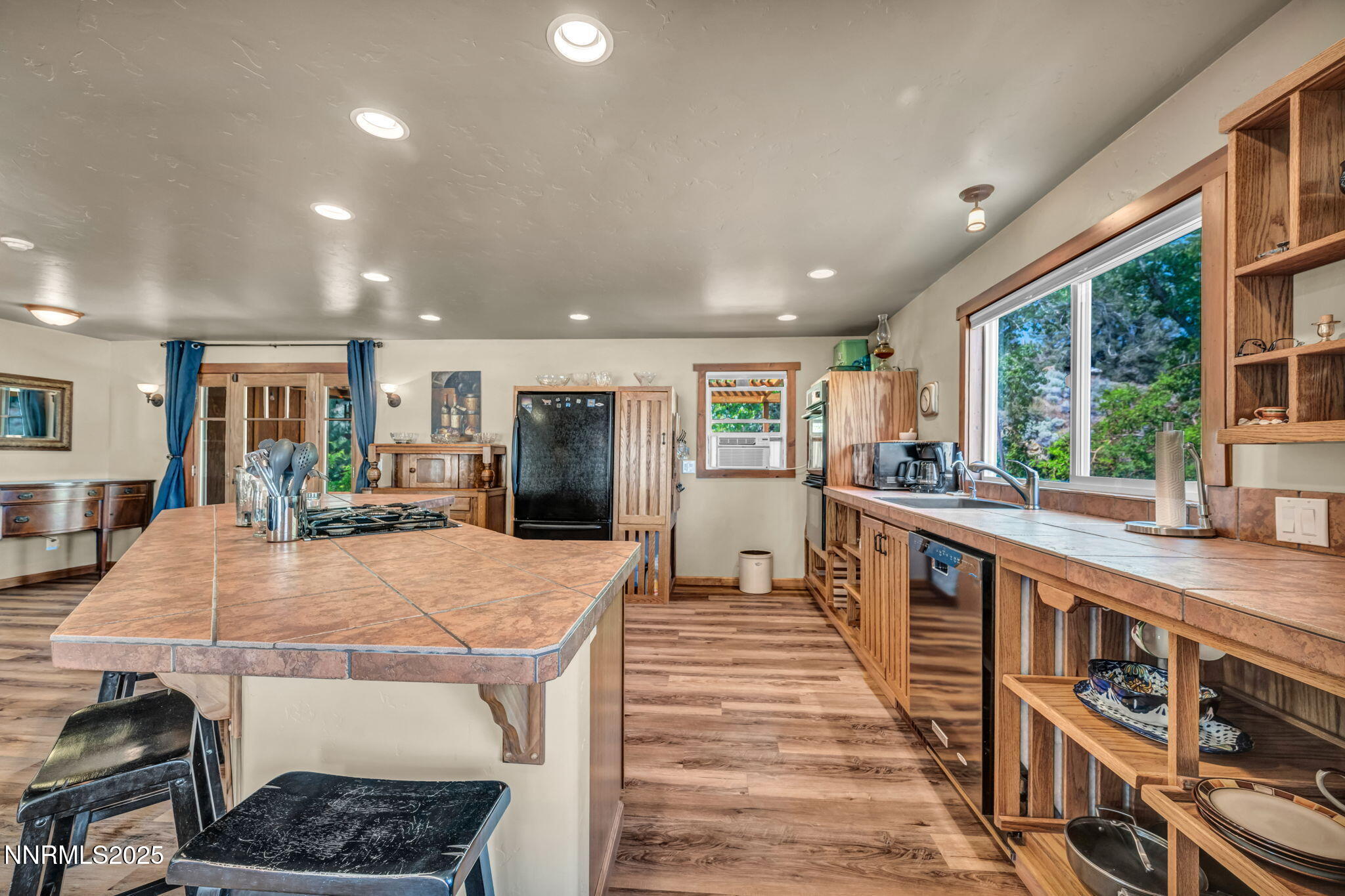 74-web-or-mls-18500-toll-rd