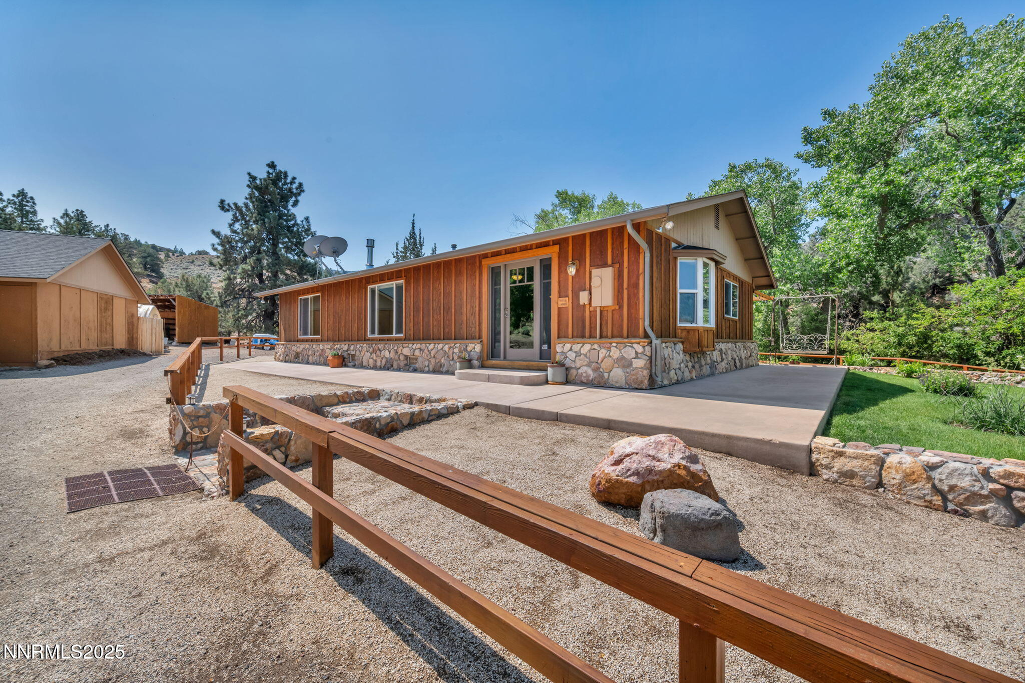 4-web-or-mls-18500-toll-rd