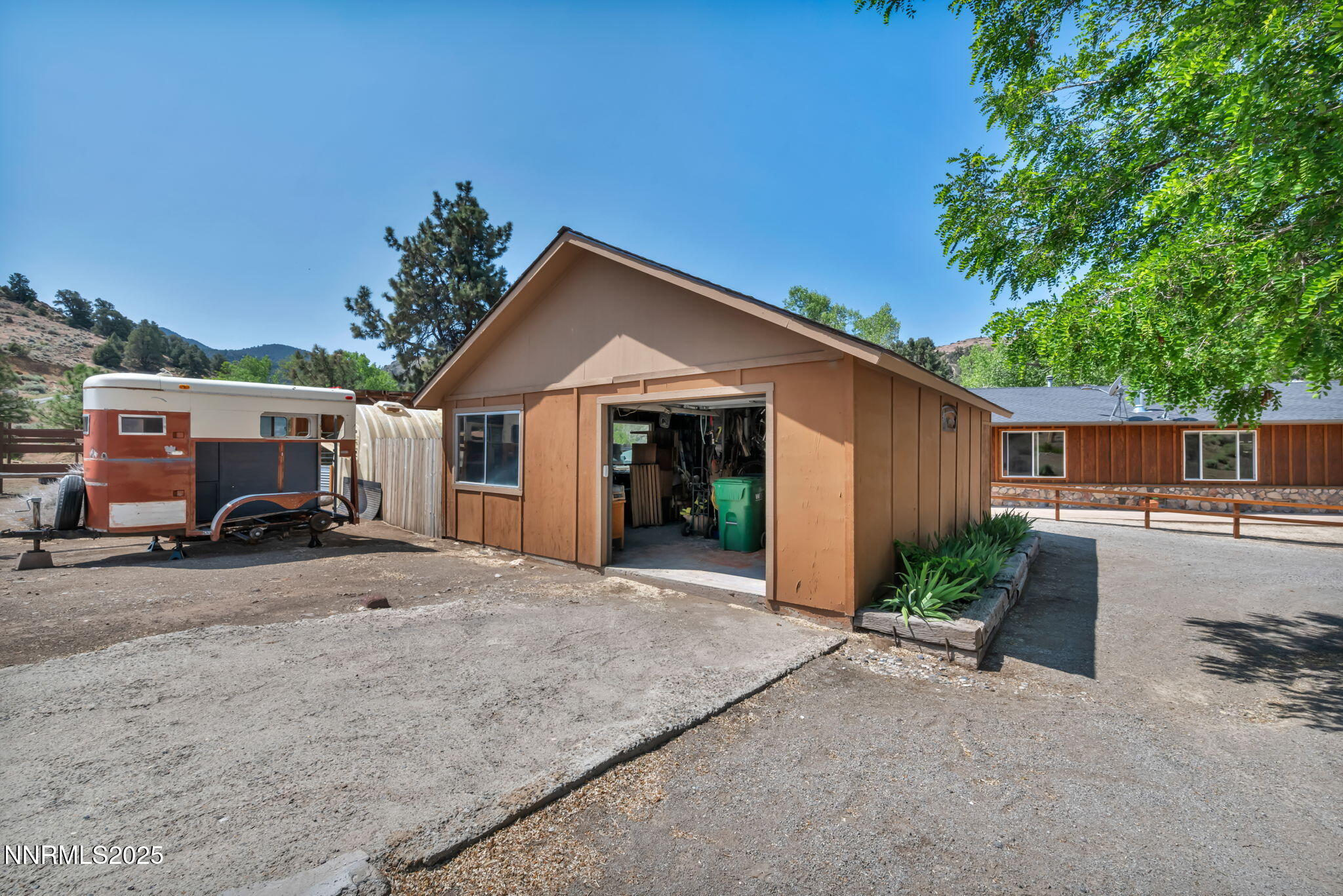 16-web-or-mls-18500-toll-rd