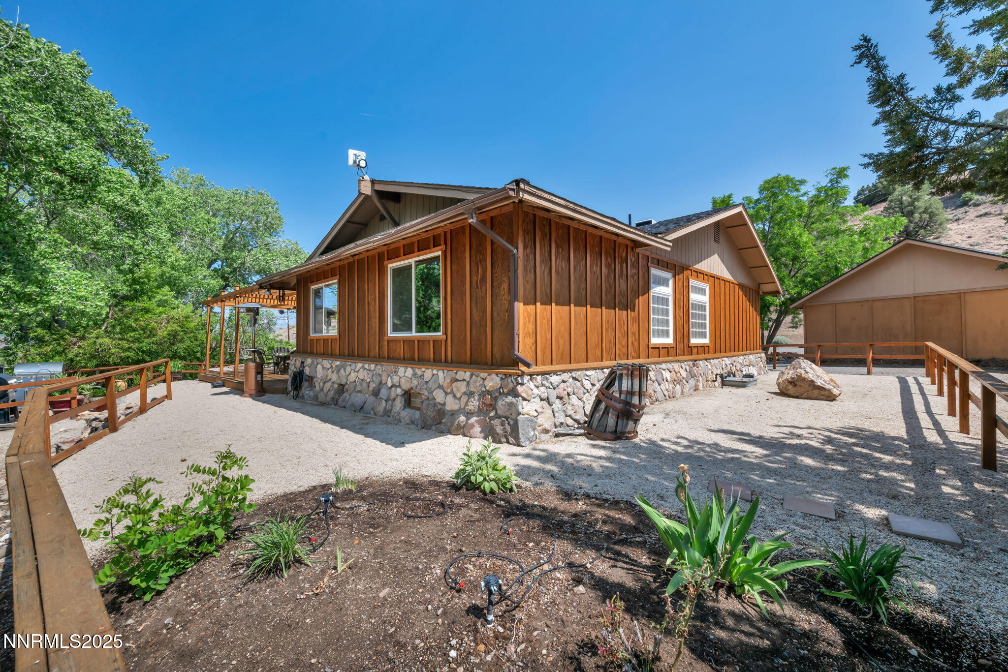 15-web-or-mls-18500-toll-rd