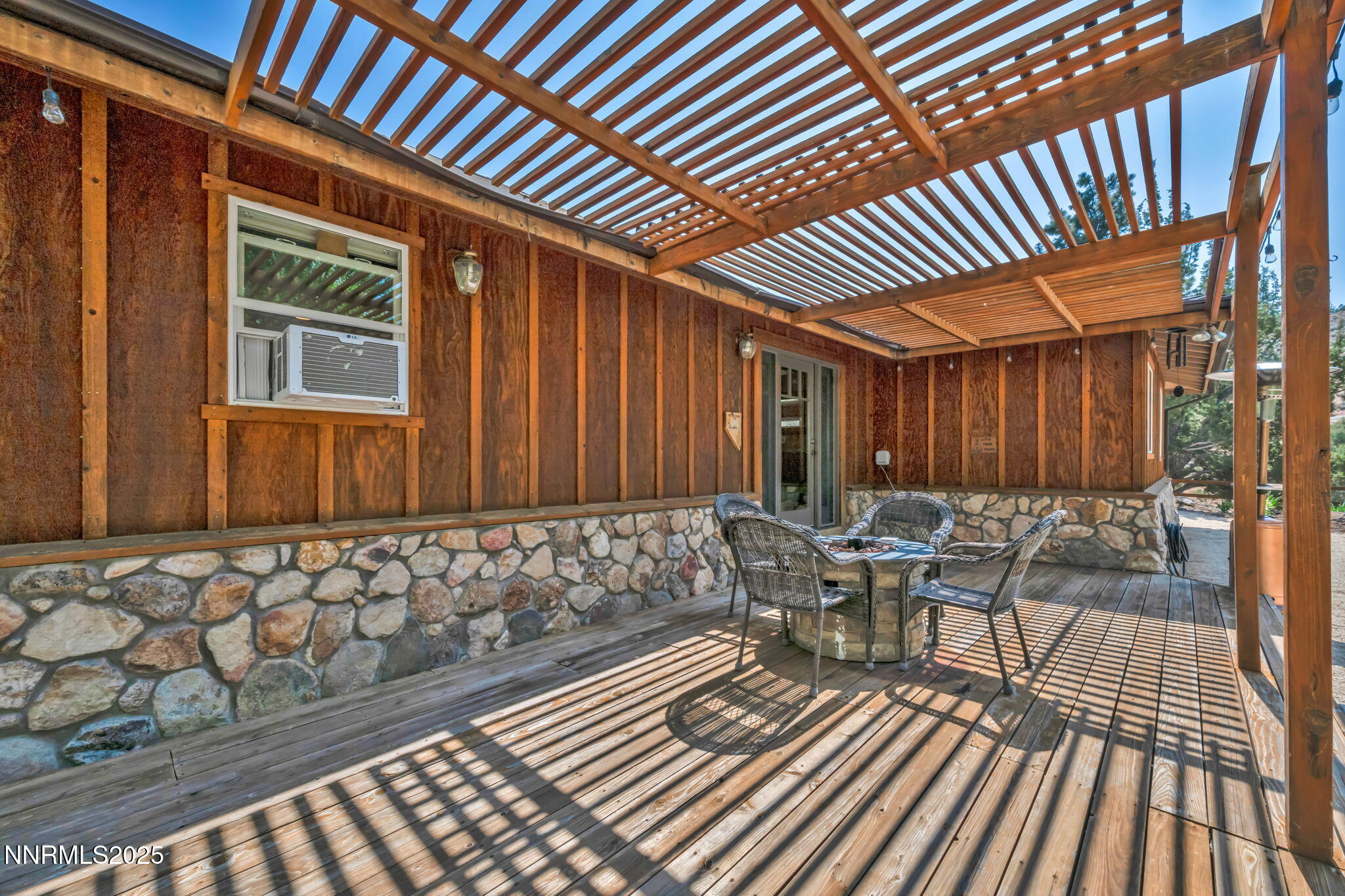 12-web-or-mls-18500-toll-rd