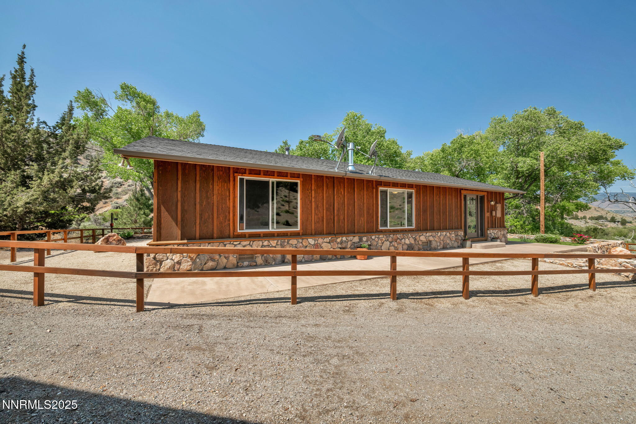 7-web-or-mls-18500-toll-rd