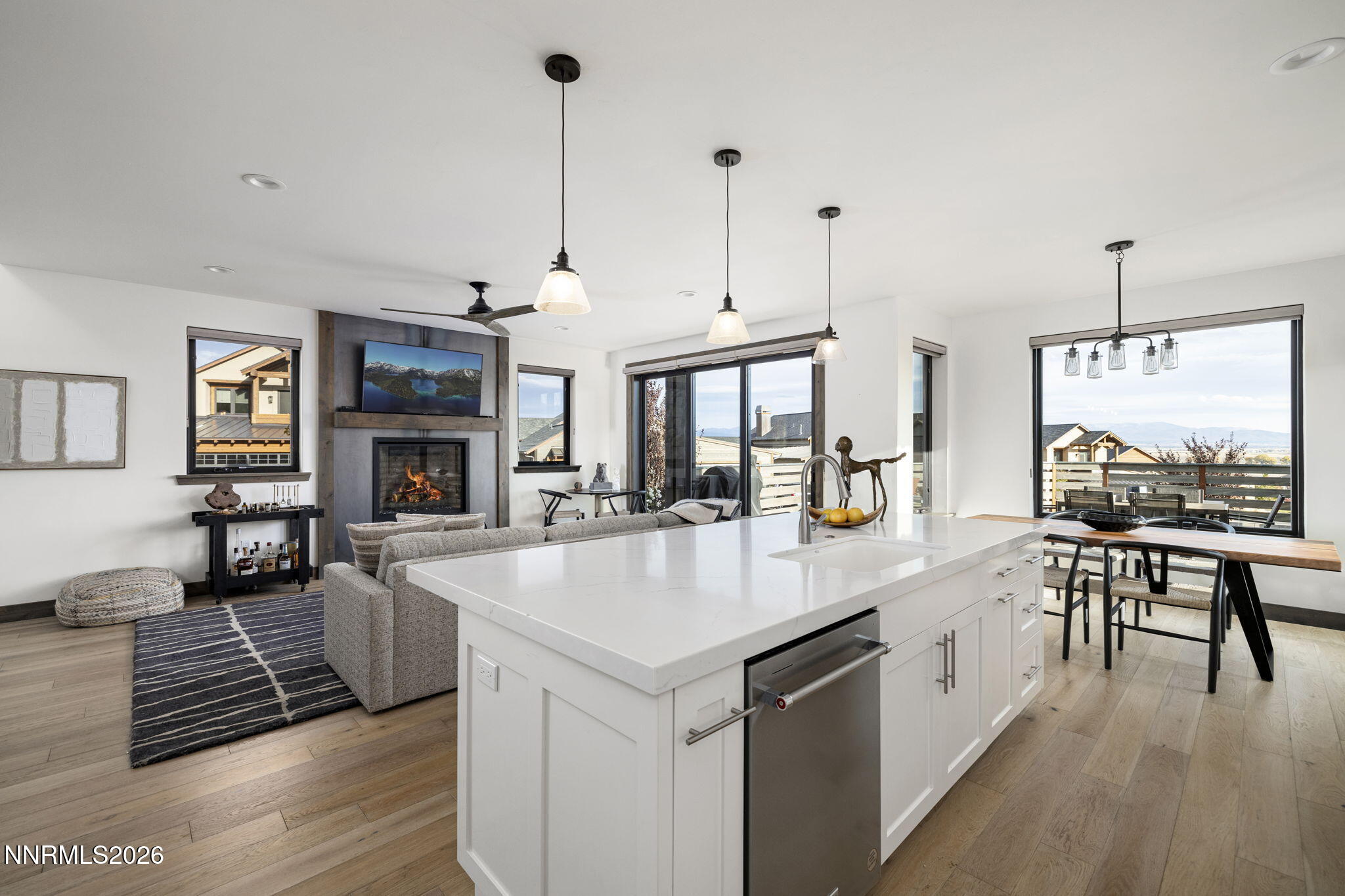 48-web-or-mls-LG9A8170