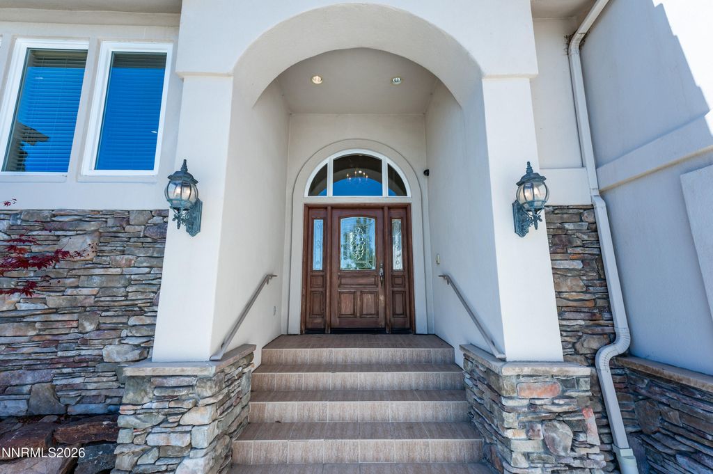 Photo of 10136 Indian Ridge Drive, Reno, NV 89511 (MLS # 260006577)