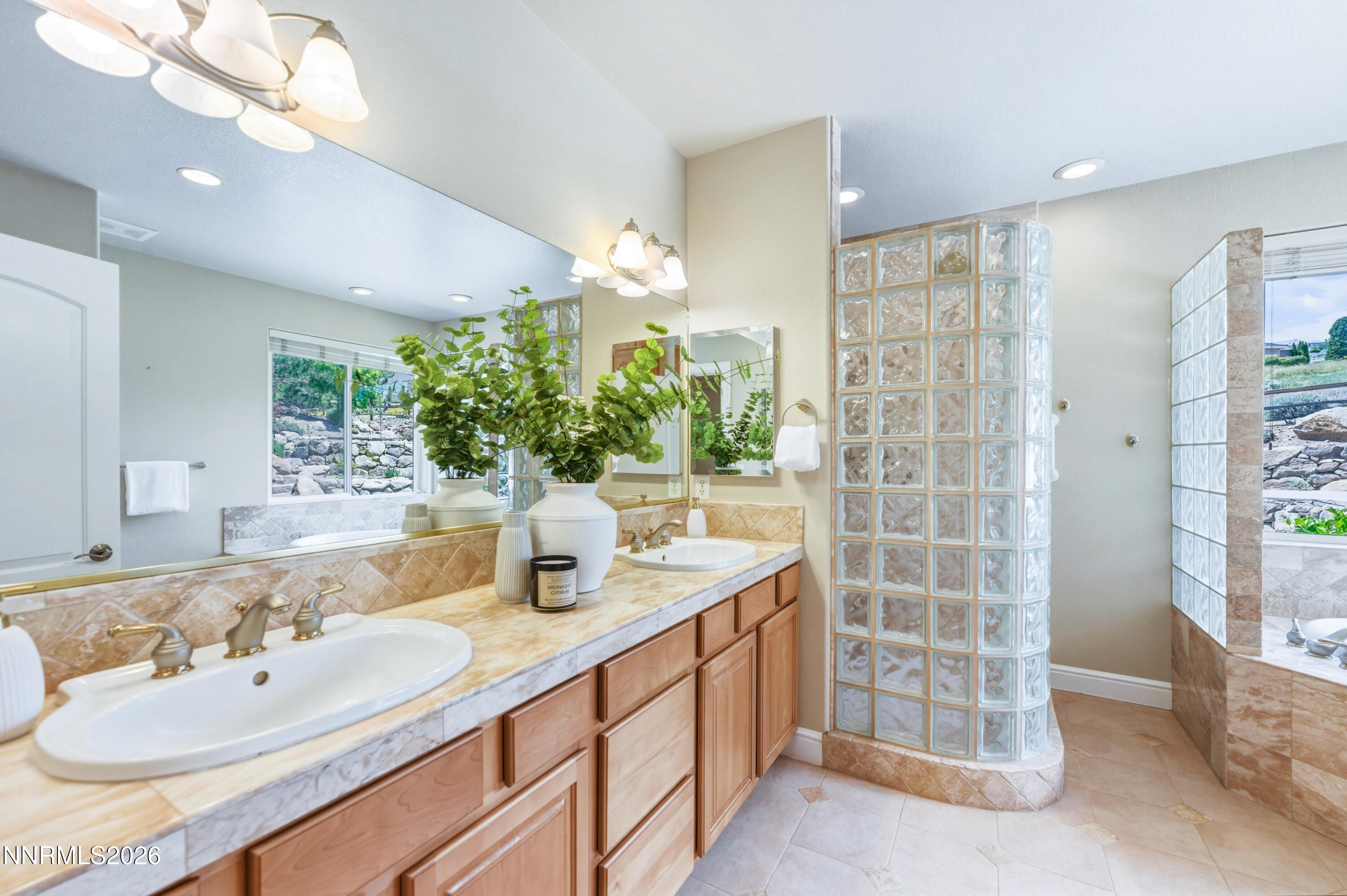 Reno, Nevada, 89511, United States, 5 Bedrooms Bedrooms, ,4 BathroomsBathrooms,Residential,Active,2051961