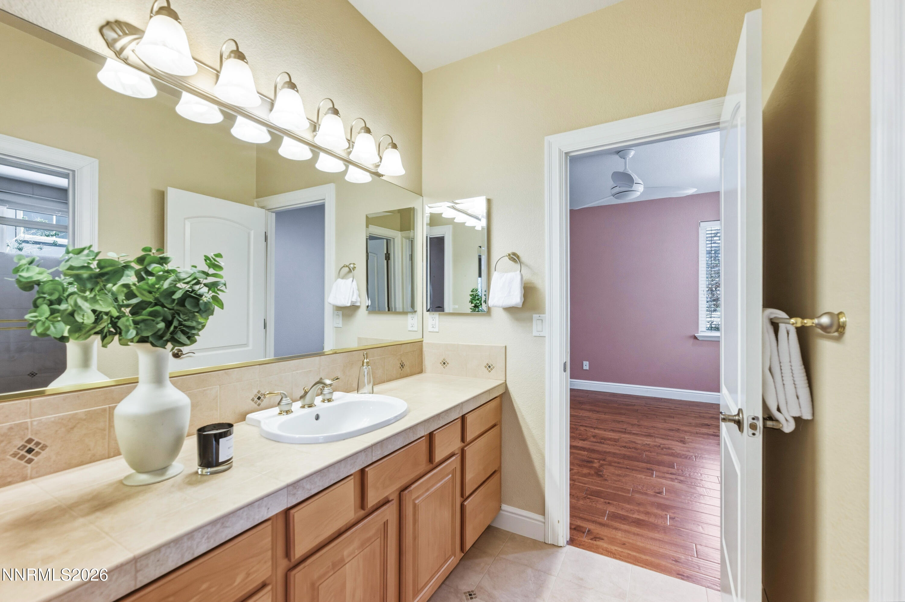 Reno, Nevada, 89511, United States, 5 Bedrooms Bedrooms, ,4 BathroomsBathrooms,Residential,Active,2051961