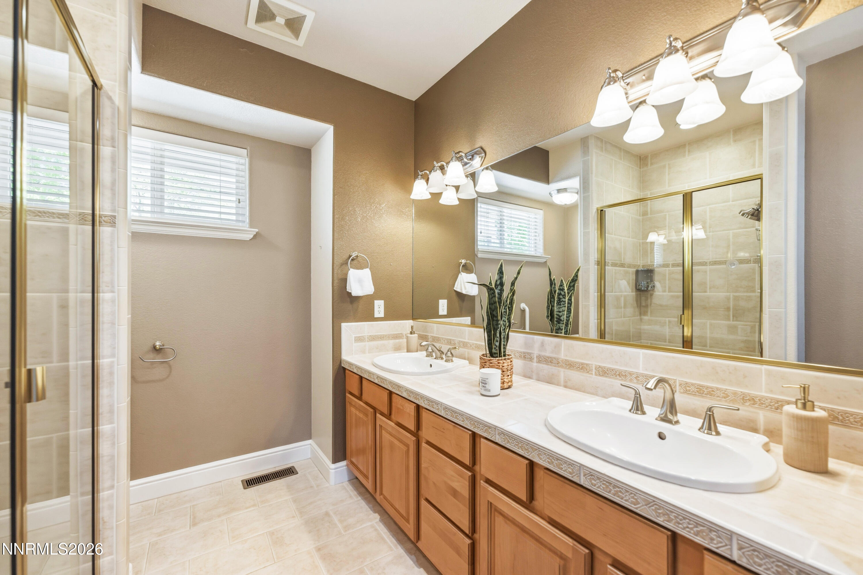Reno, Nevada, 89511, United States, 5 Bedrooms Bedrooms, ,4 BathroomsBathrooms,Residential,Active,2051961