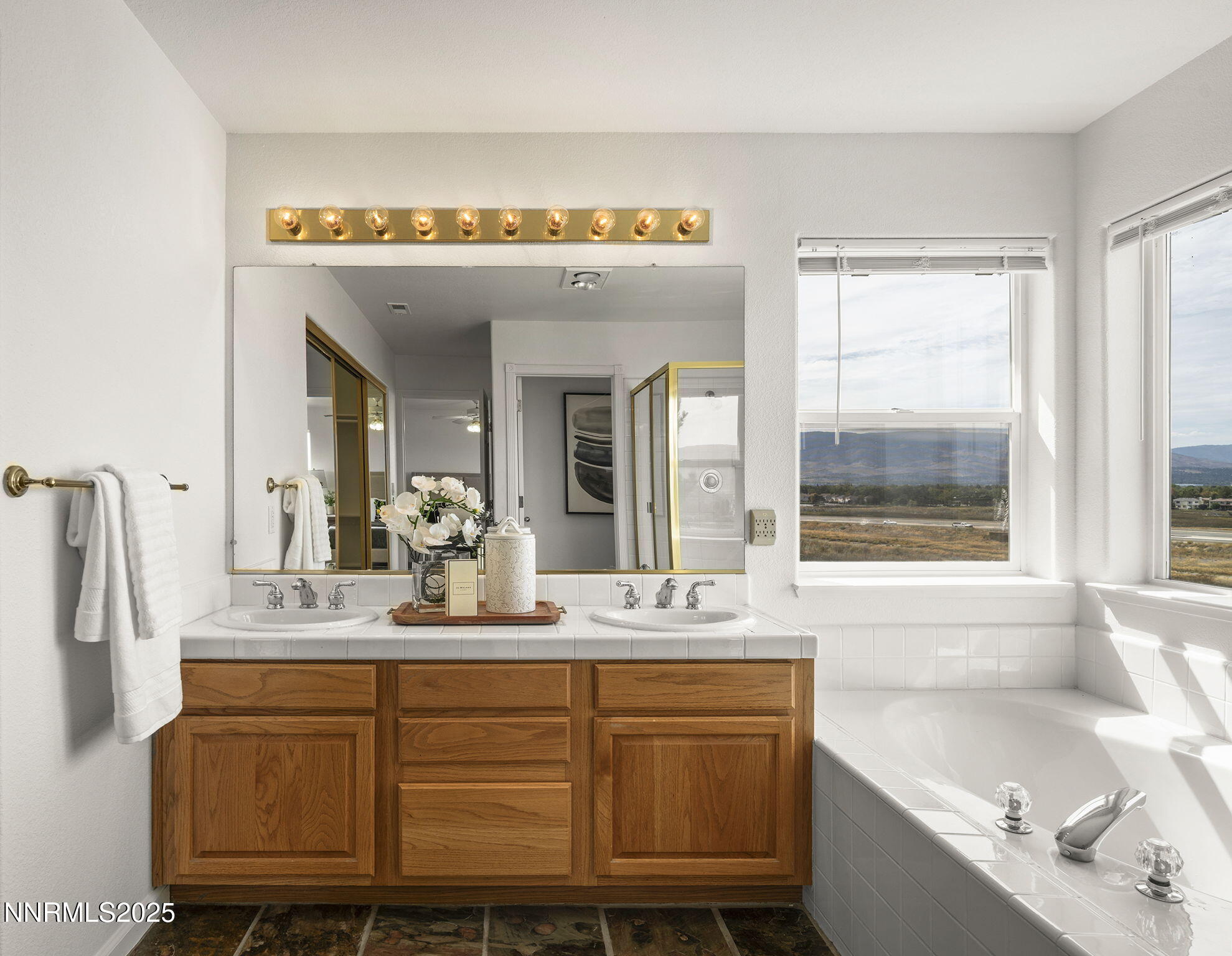 25-web-or-mls-_DSC9425