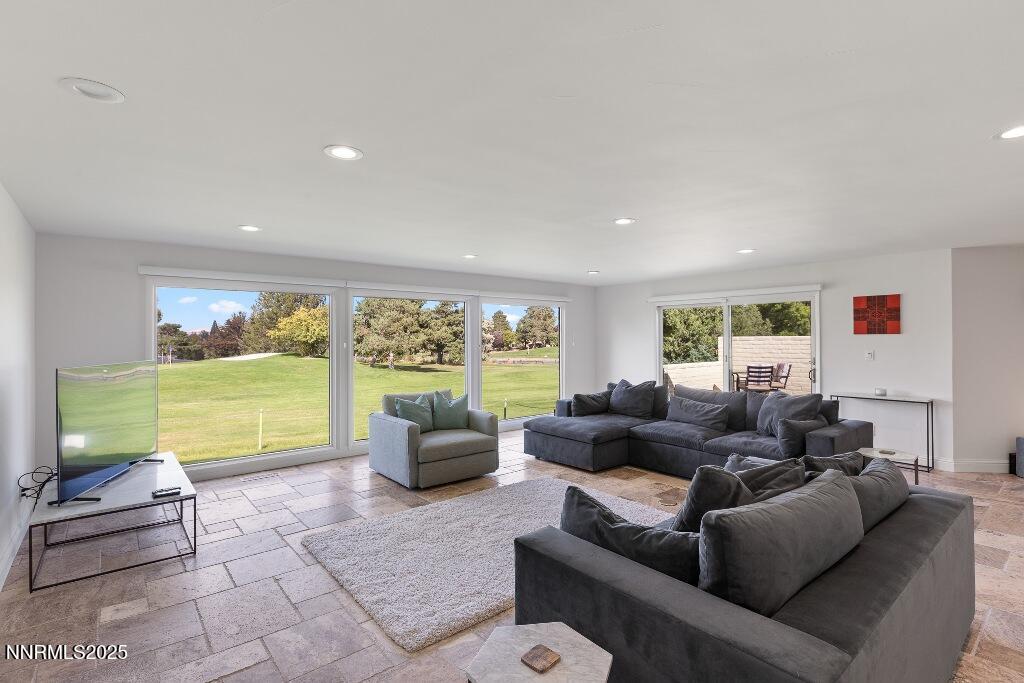 Family Room 4