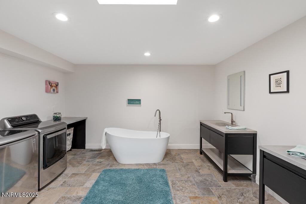 MBR Bath 3
