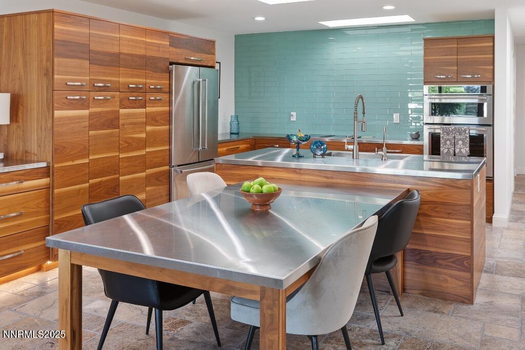 Kitchen 6