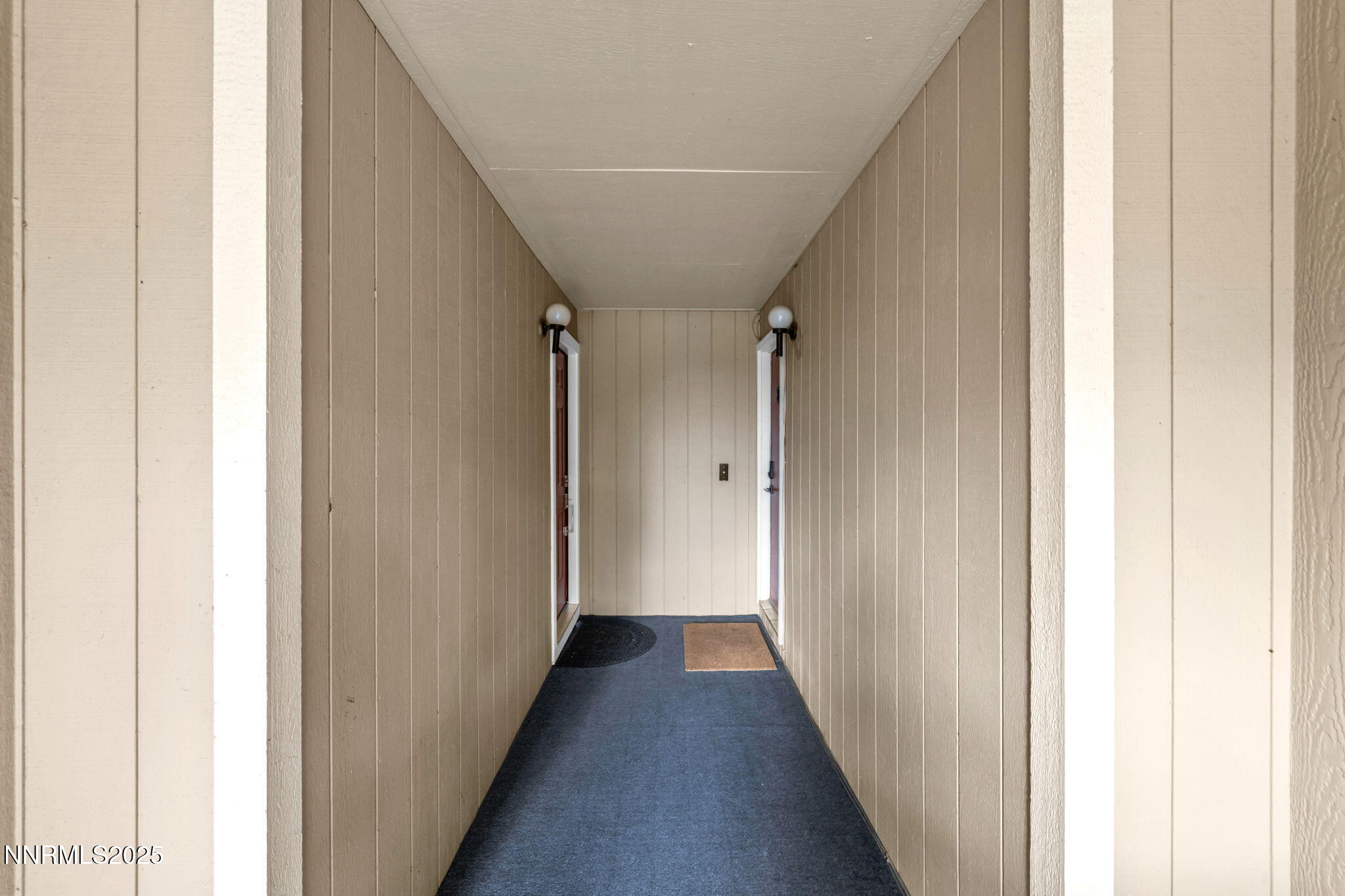 12-web-or-mls-3865-e-leonesio-dr-f2