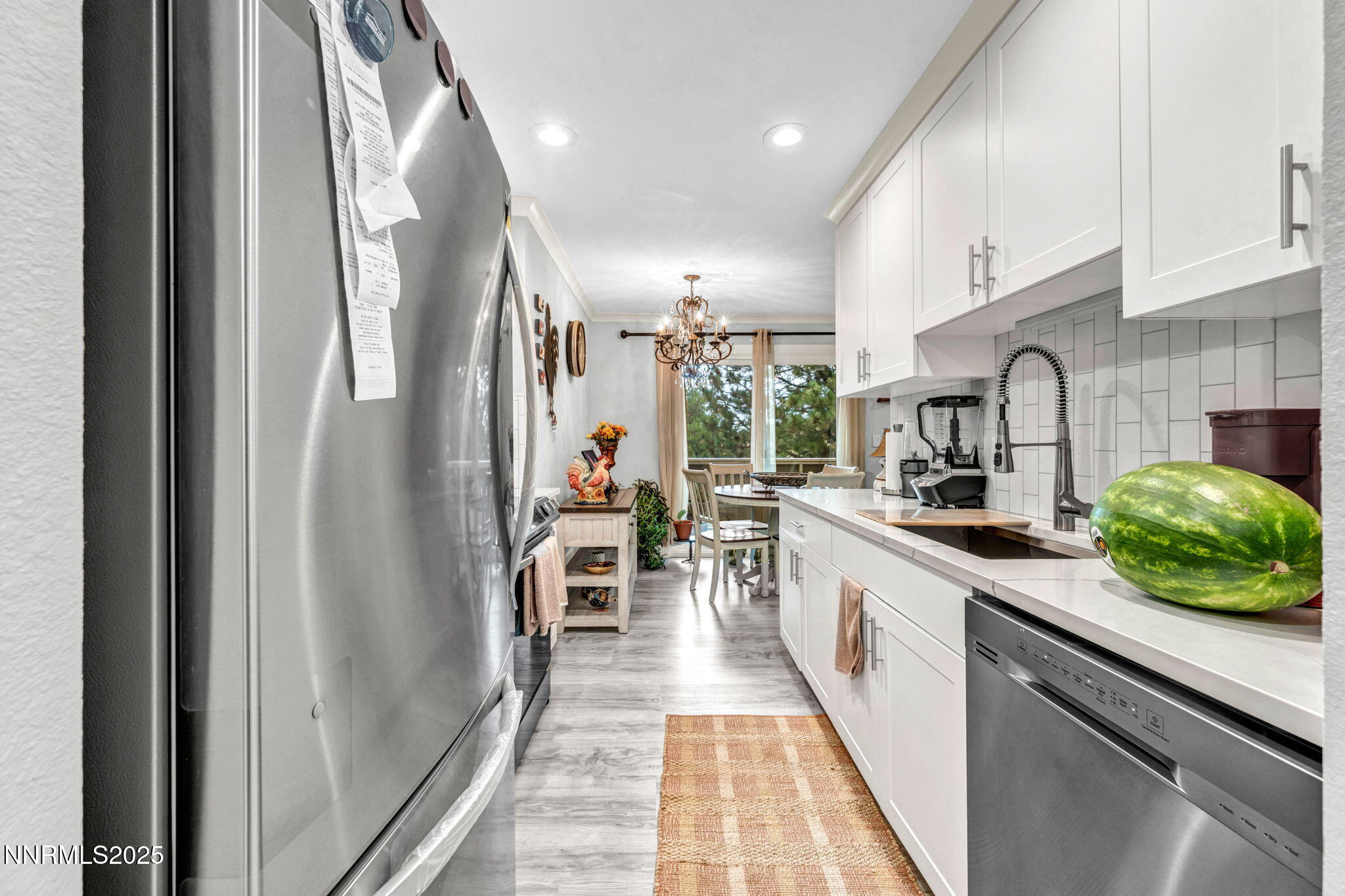 22-web-or-mls-3865-e-leonesio-dr-f2