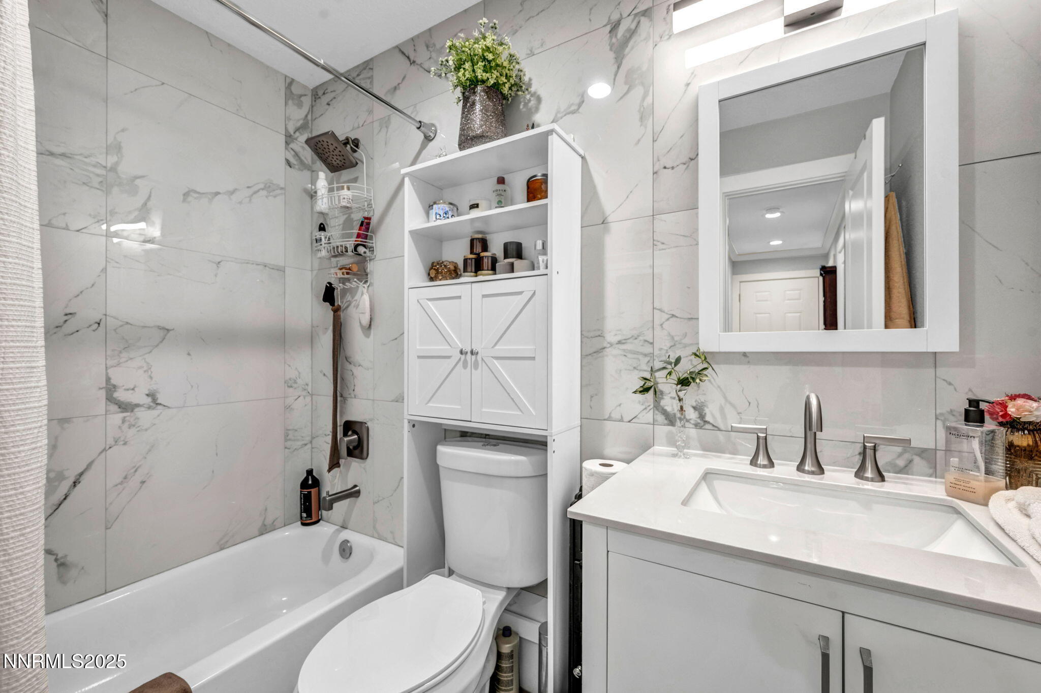 13-web-or-mls-3865-e-leonesio-dr-f2