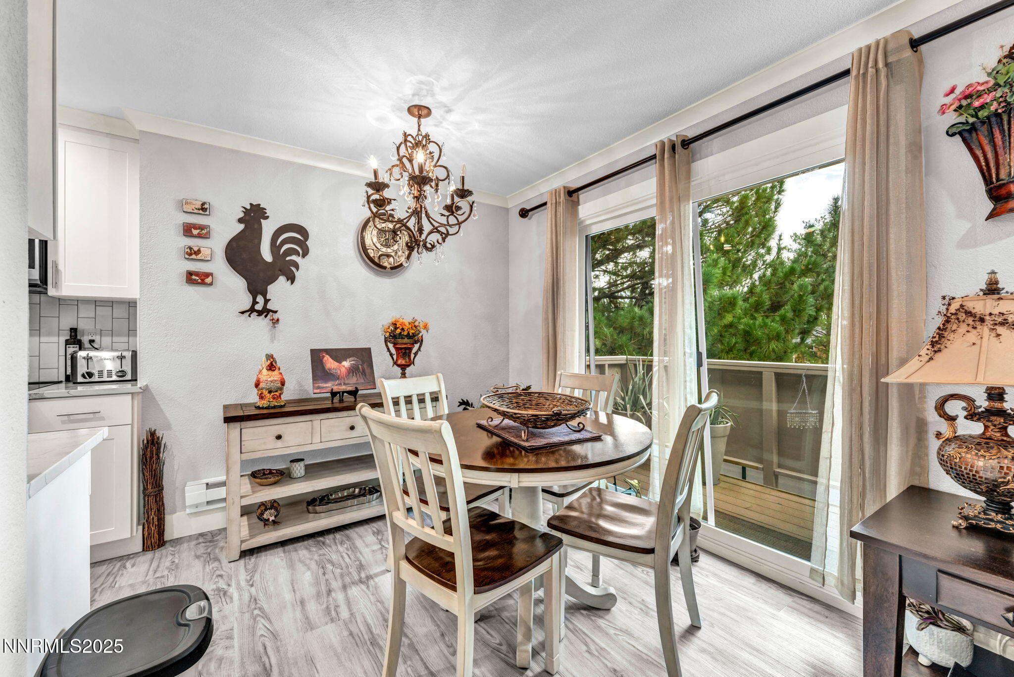 30-web-or-mls-3865-e-leonesio-dr-f2