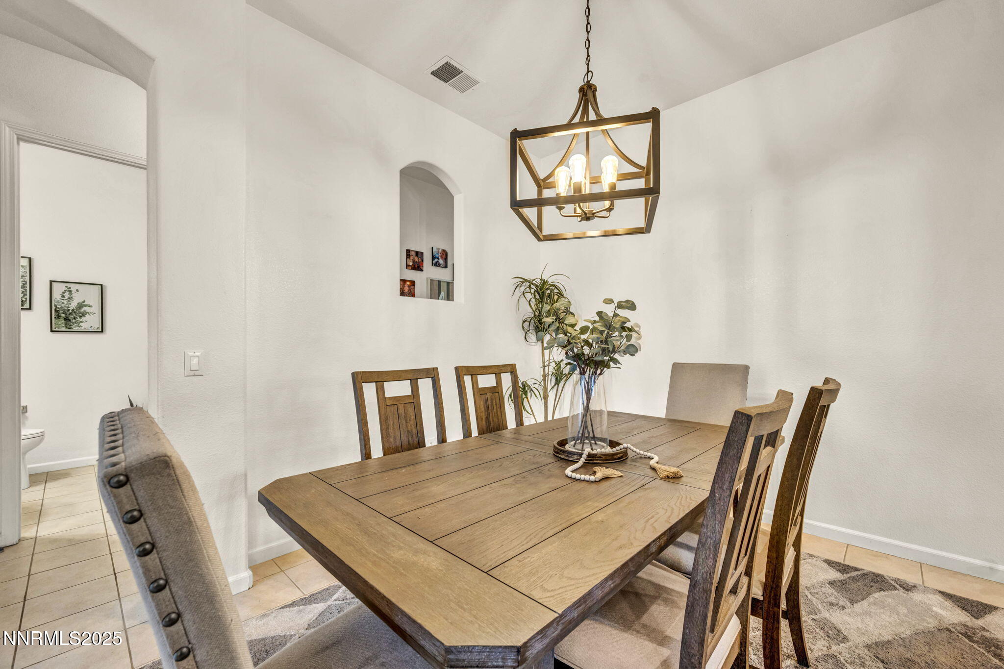 47-web-or-mls-9900-wilbur-may-pkwy-5102