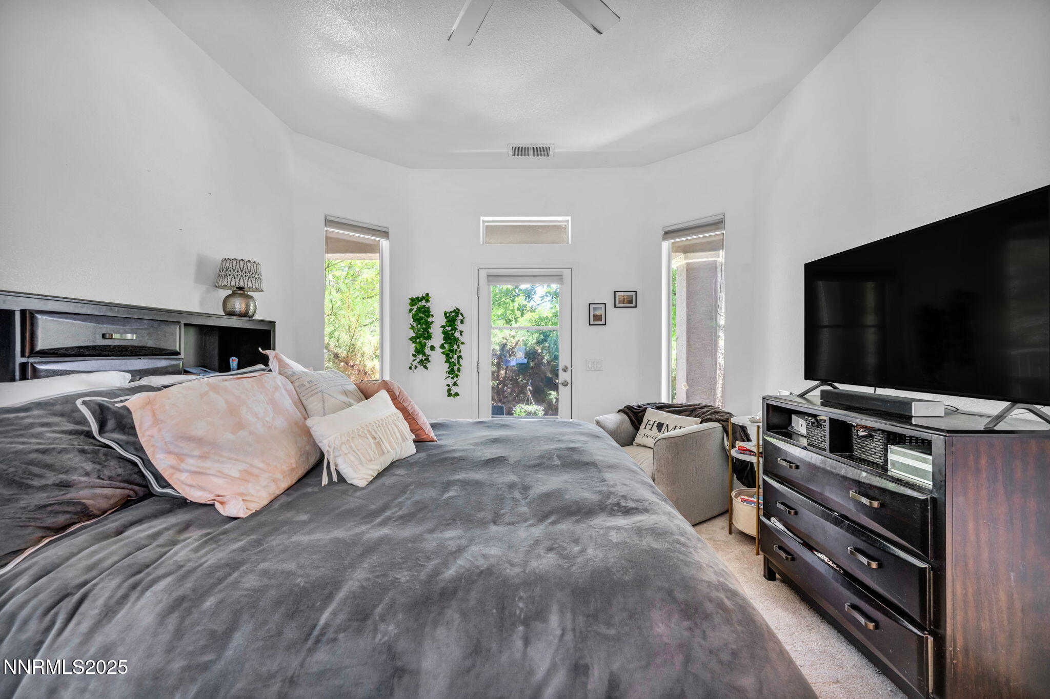 71-web-or-mls-9900-wilbur-may-pkwy-5102