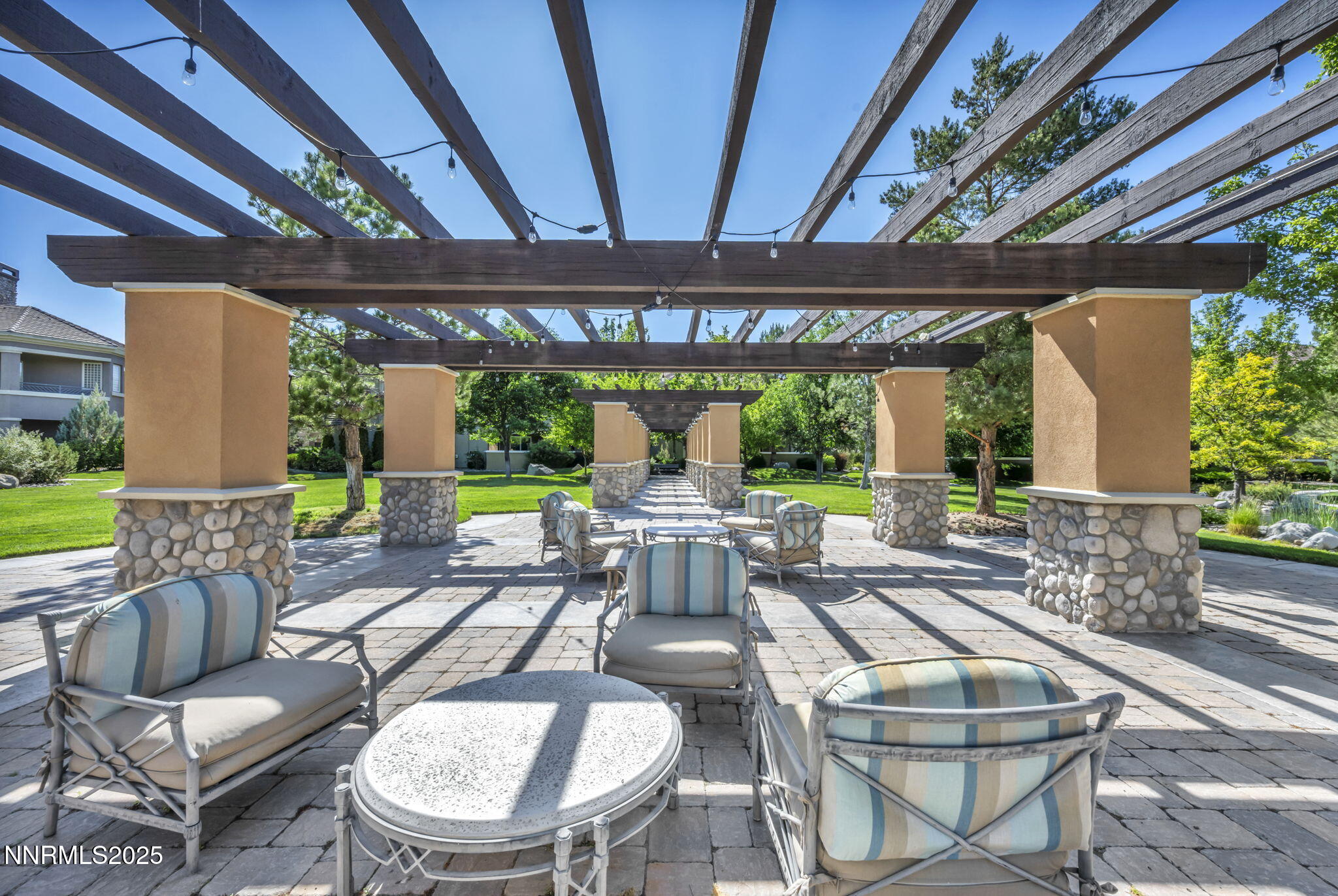 17-web-or-mls-9900-wilbur-may-pkwy-5102