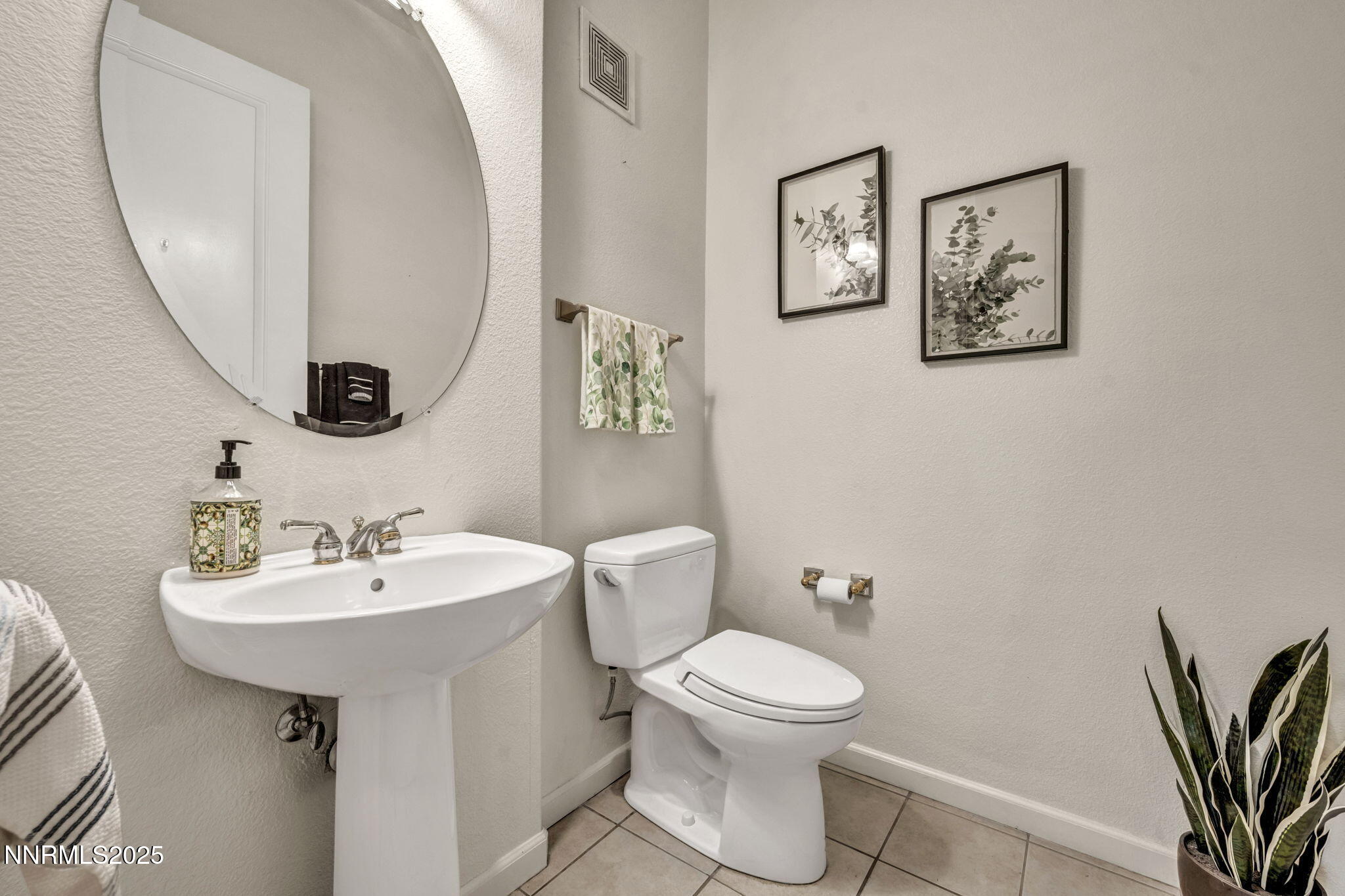 36-web-or-mls-9900-wilbur-may-pkwy-5102