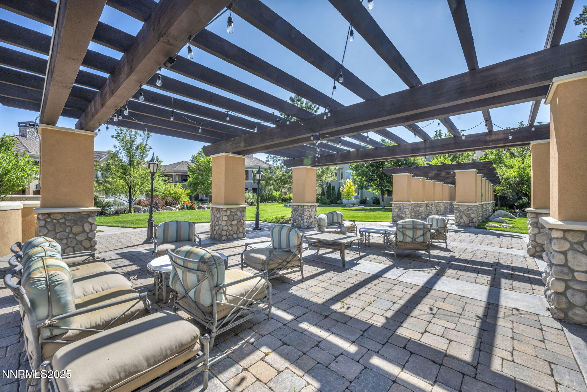 16-web-or-mls-9900-wilbur-may-pkwy-5102