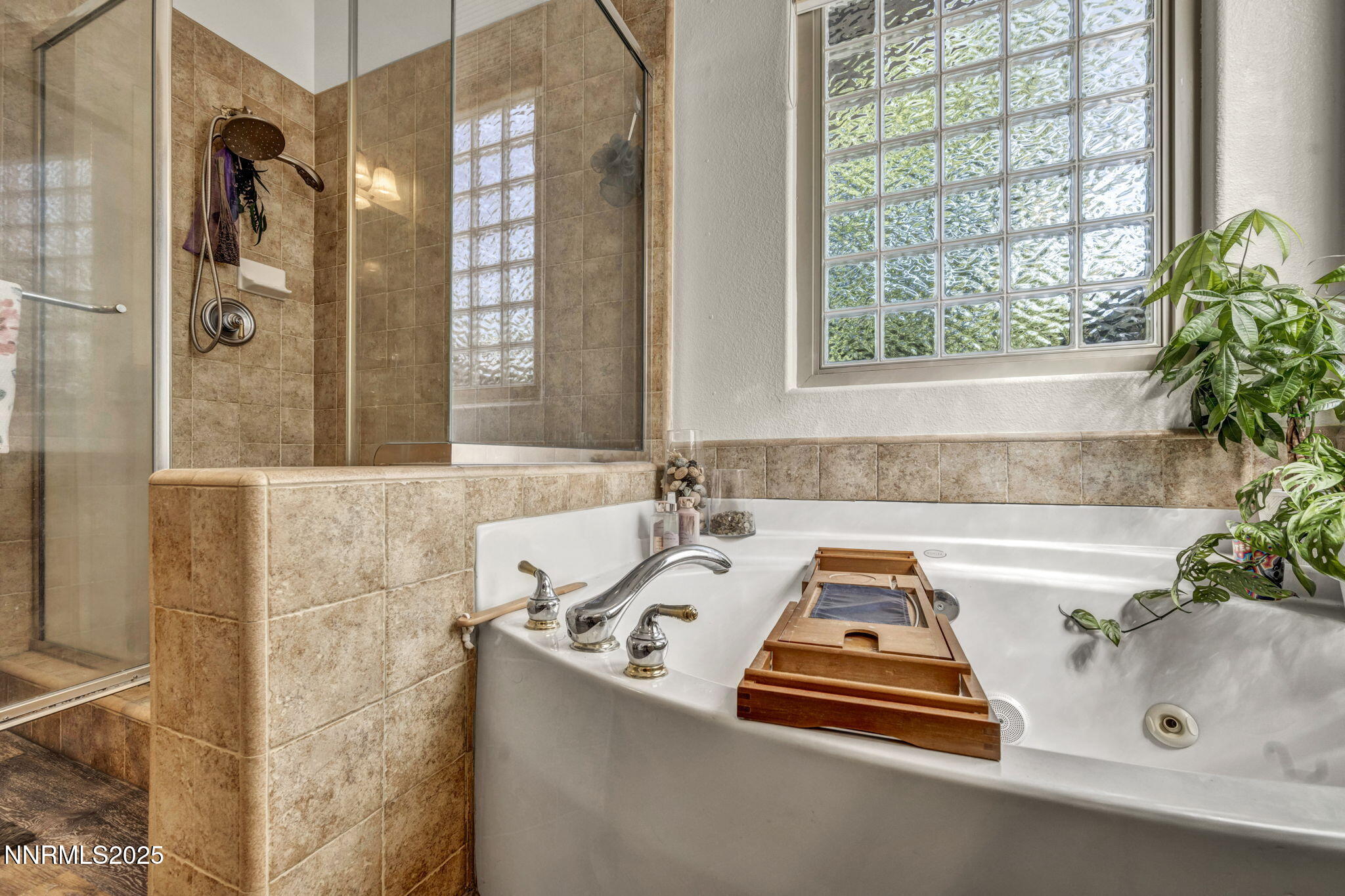 57-web-or-mls-9900-wilbur-may-pkwy-5102