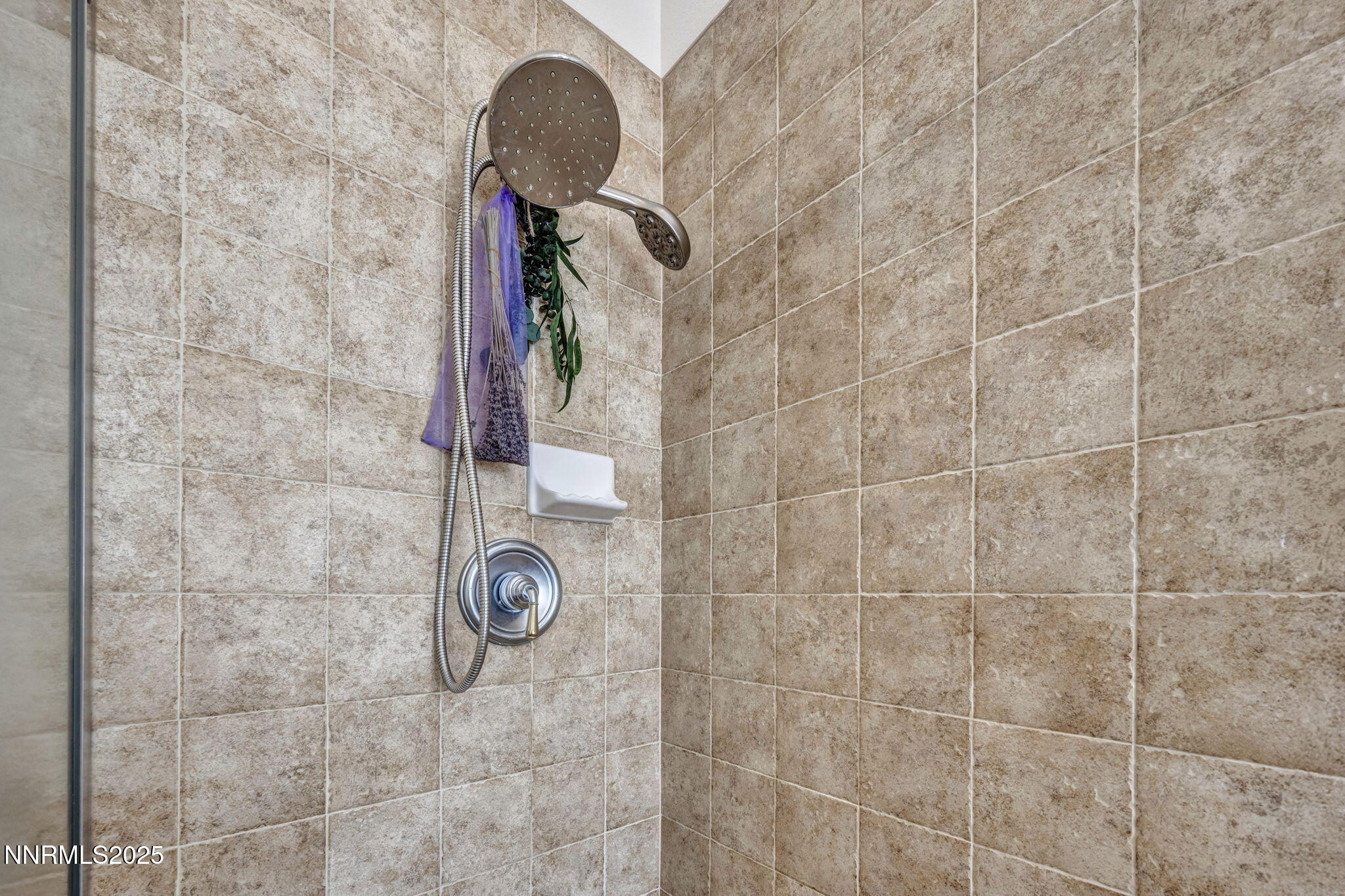 54-web-or-mls-9900-wilbur-may-pkwy-5102