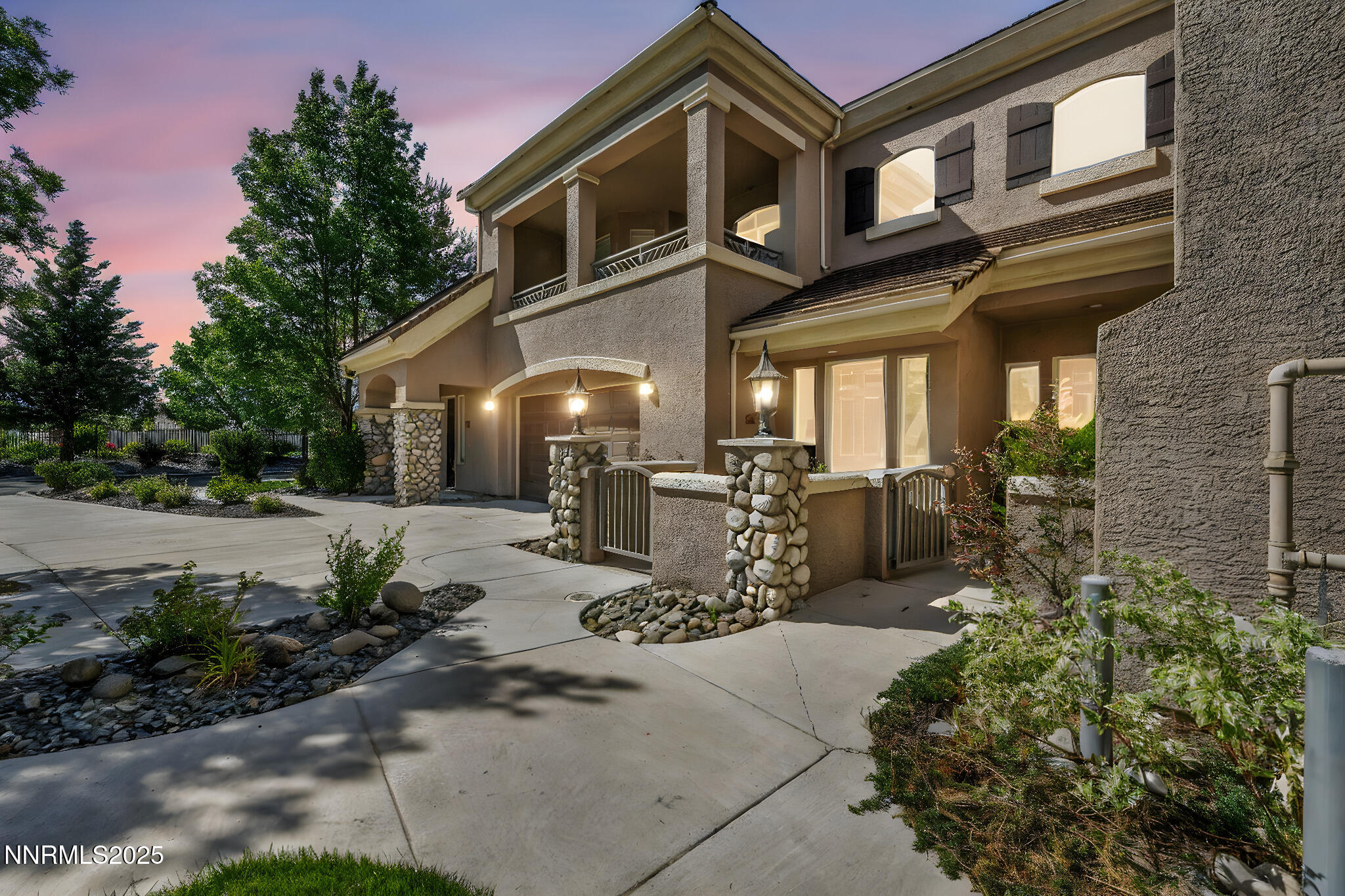 1-web-or-mls-9900-wilbur-may-pkwy-5102