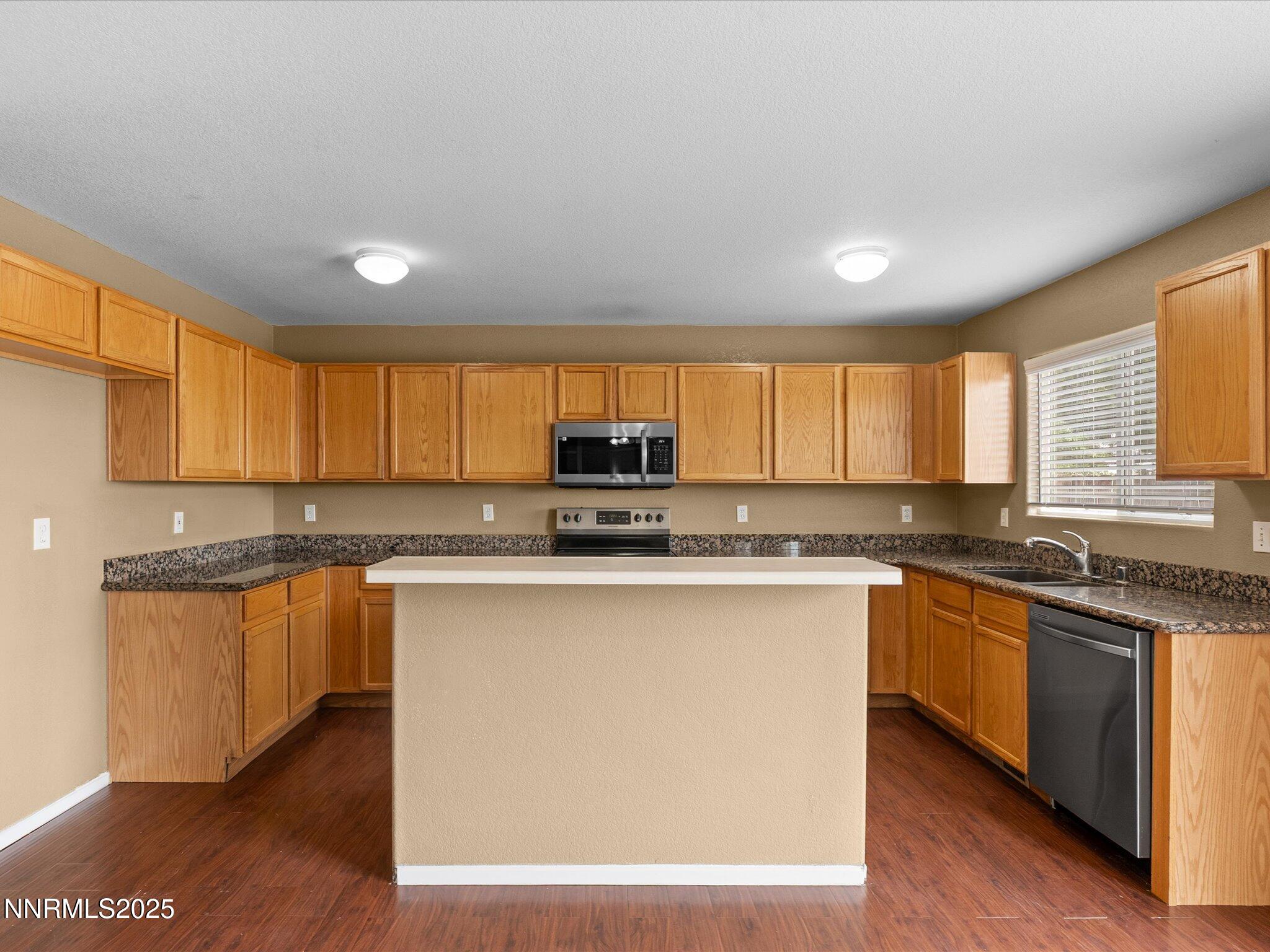 16-151 Desert Springs Ln-115