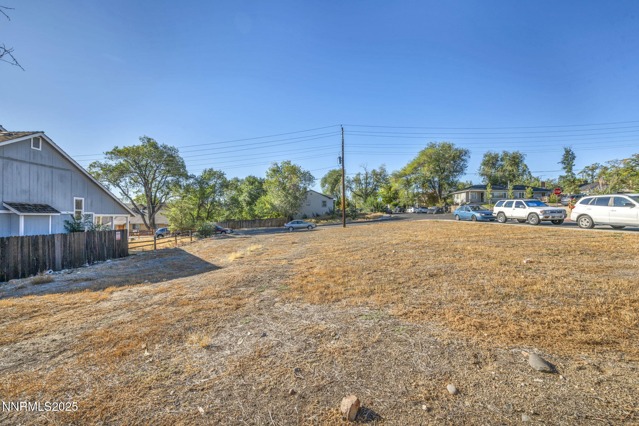 5-web-or-mls-595-college-dr