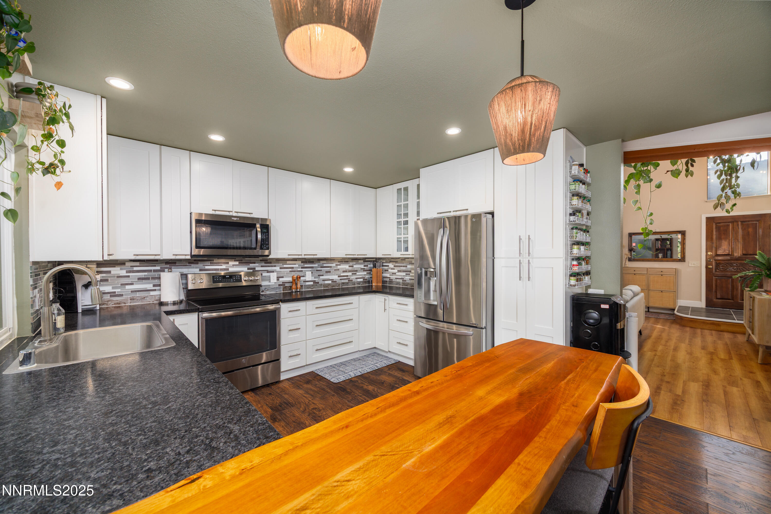 676 W Riverview Kitchen 3