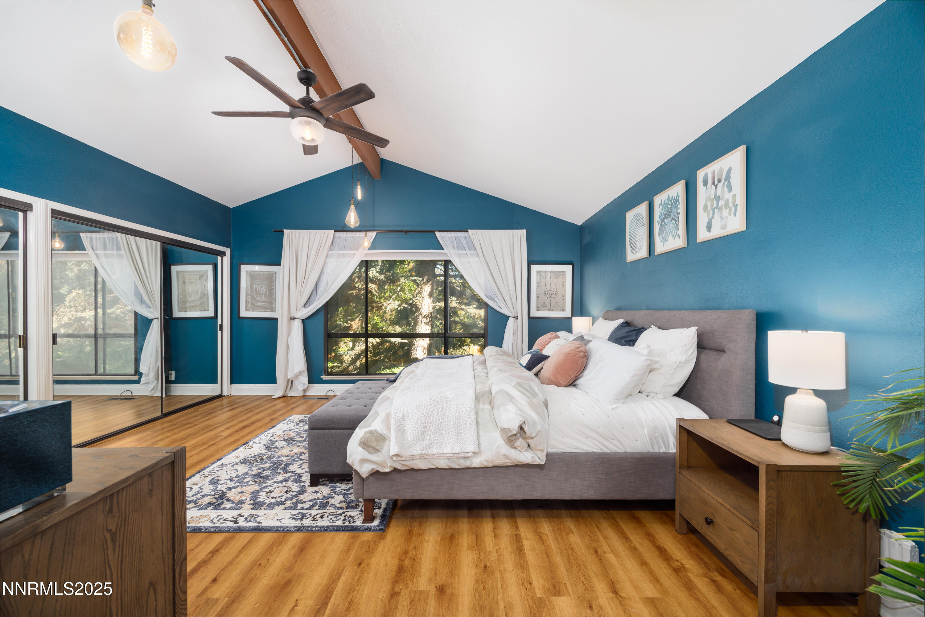 676 W Riverview Primary Suite